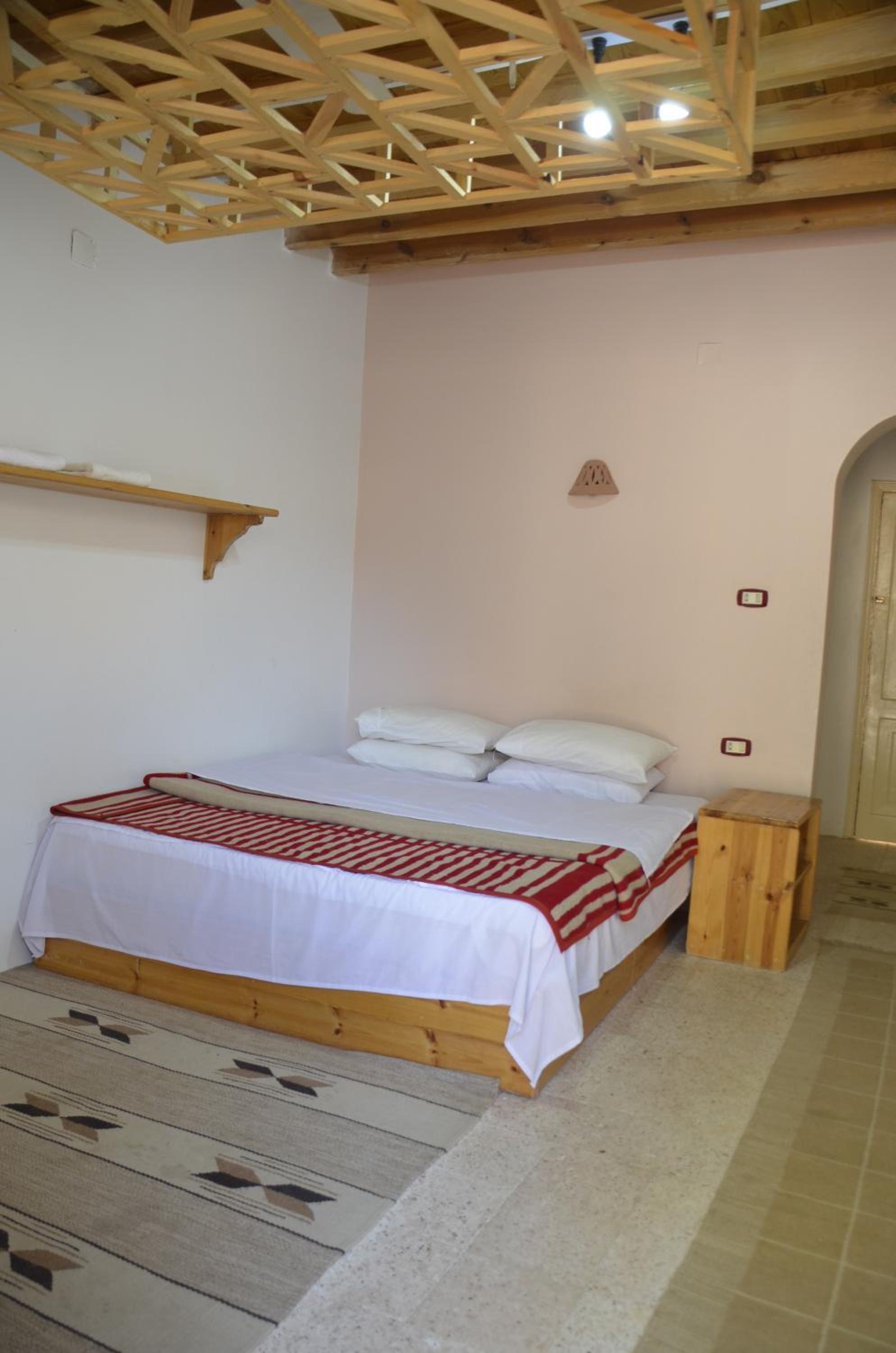 Einzelzimmer mit eigenem Badezimmer