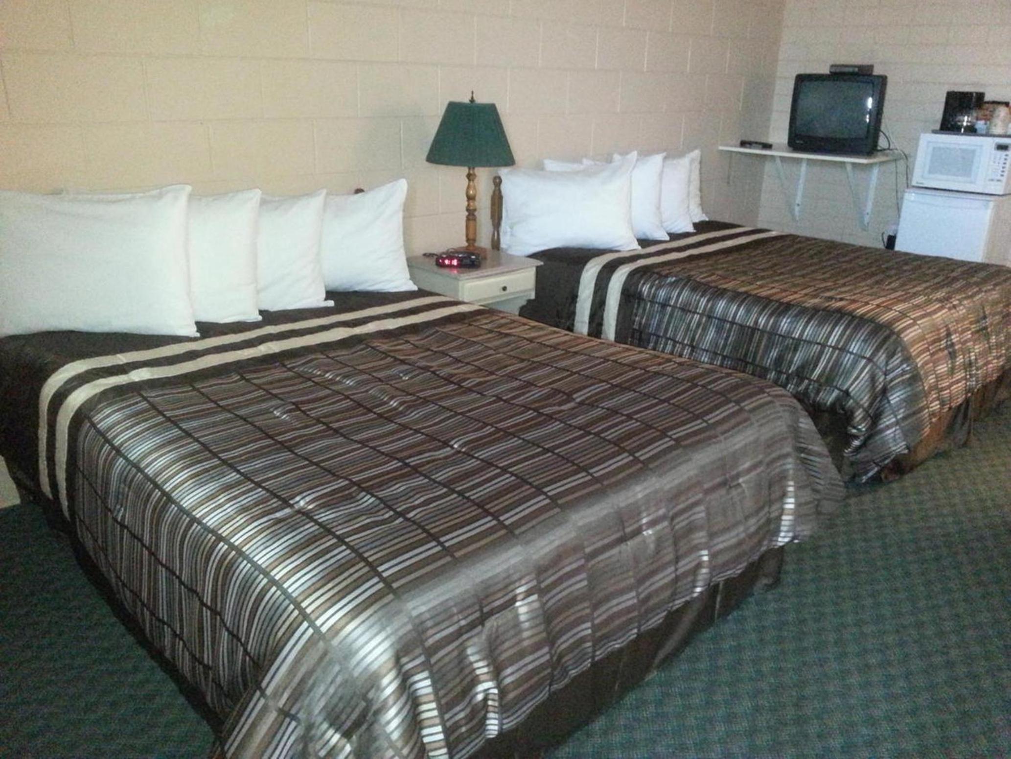 Double Room with Two Double Beds photo 1