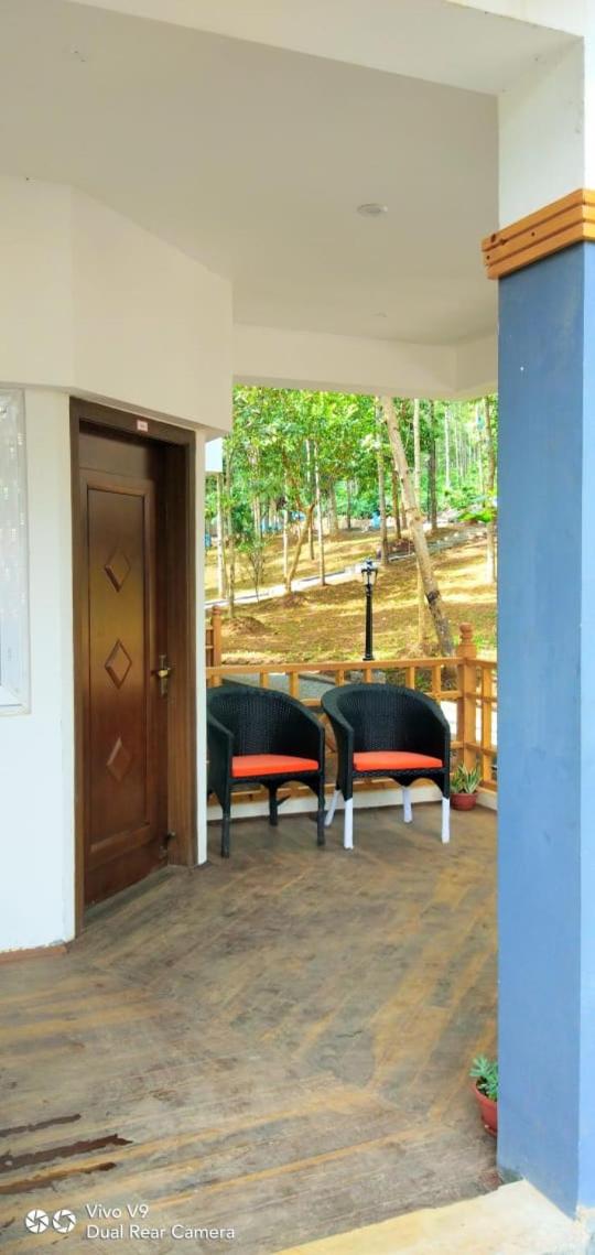 Deluxe Double Room - Photo 5