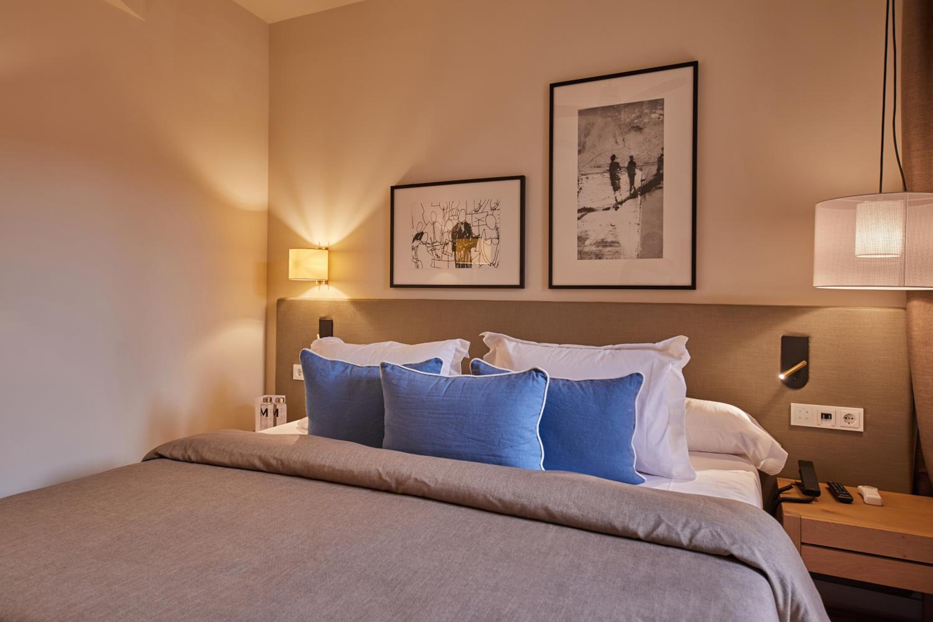 Deluxe Suite - Photo 10