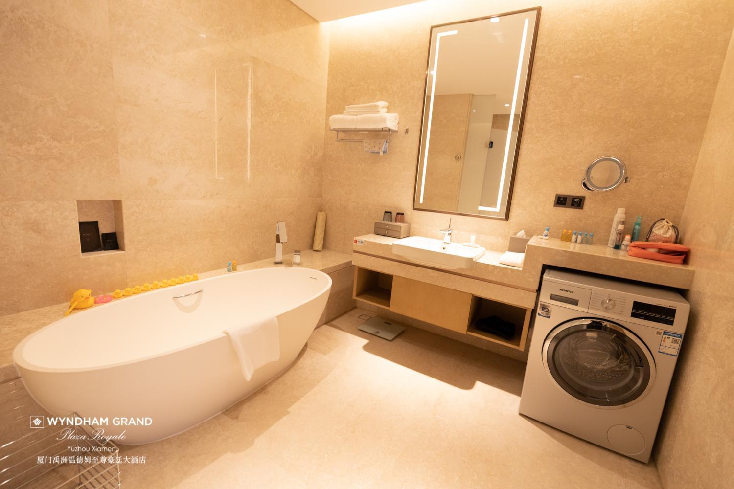 Family Bayview Suite - Photo 9