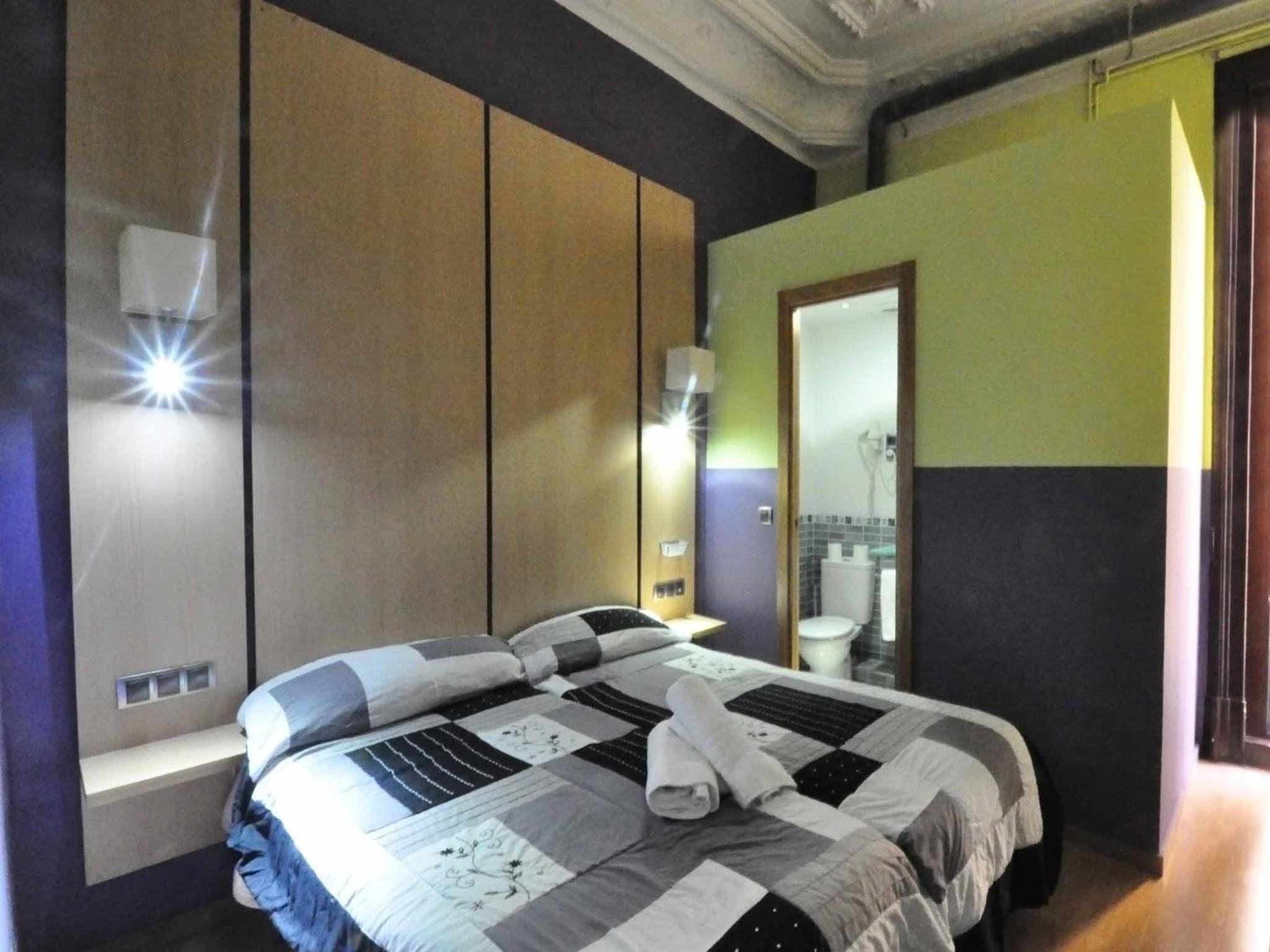 Double Room with Private Bathroom photo 3