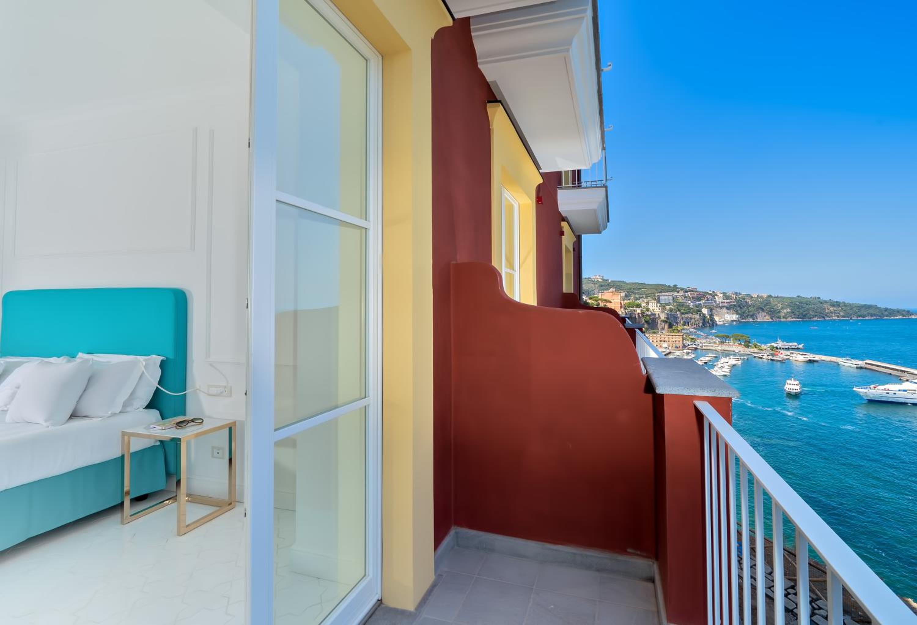 Deluxe Double or Twin Room with Sea View - Photo 7