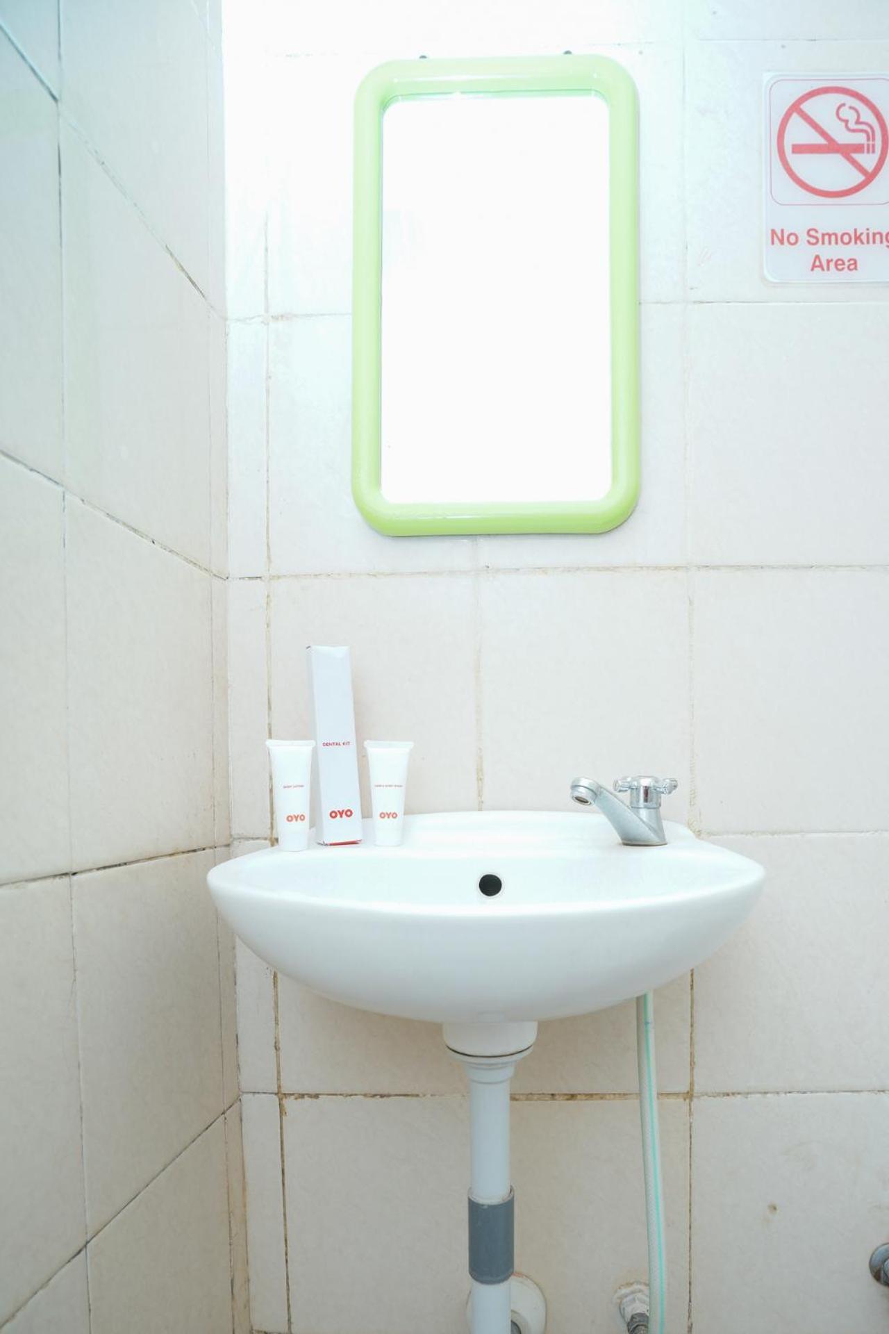 Standard Double Room - Photo 2