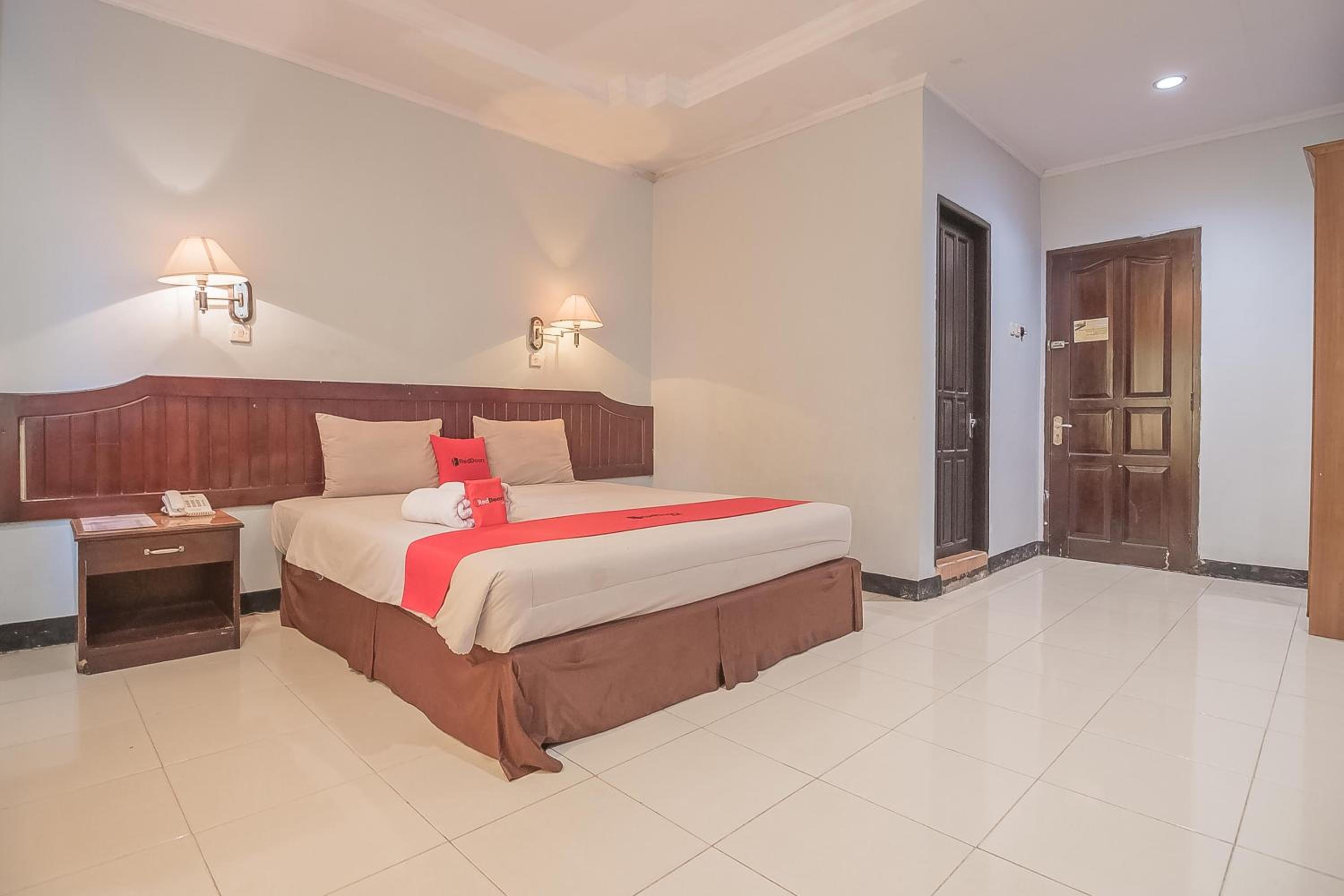 Standard Double Room - Photo 5