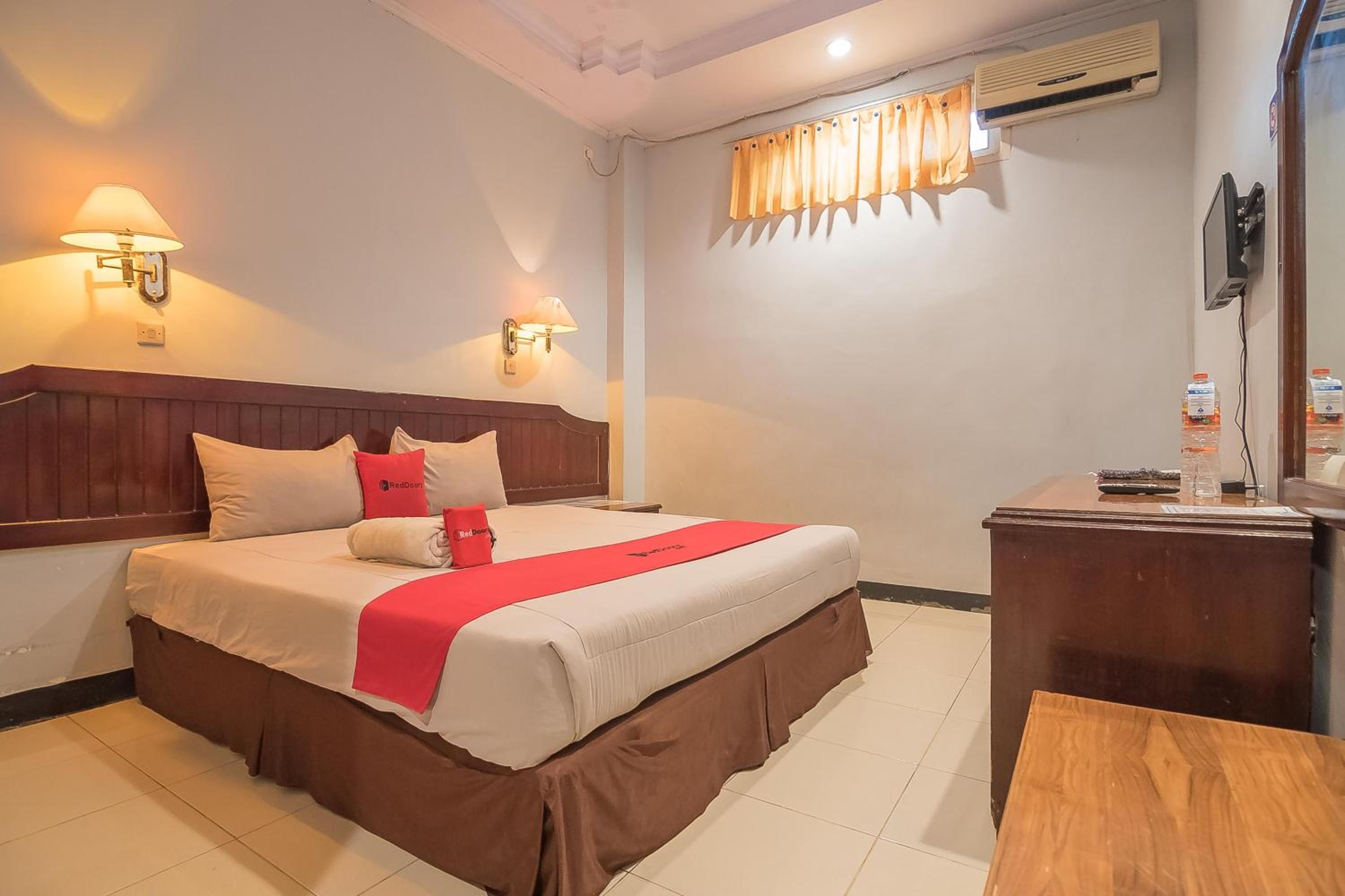 Standard Double Room - Photo 7