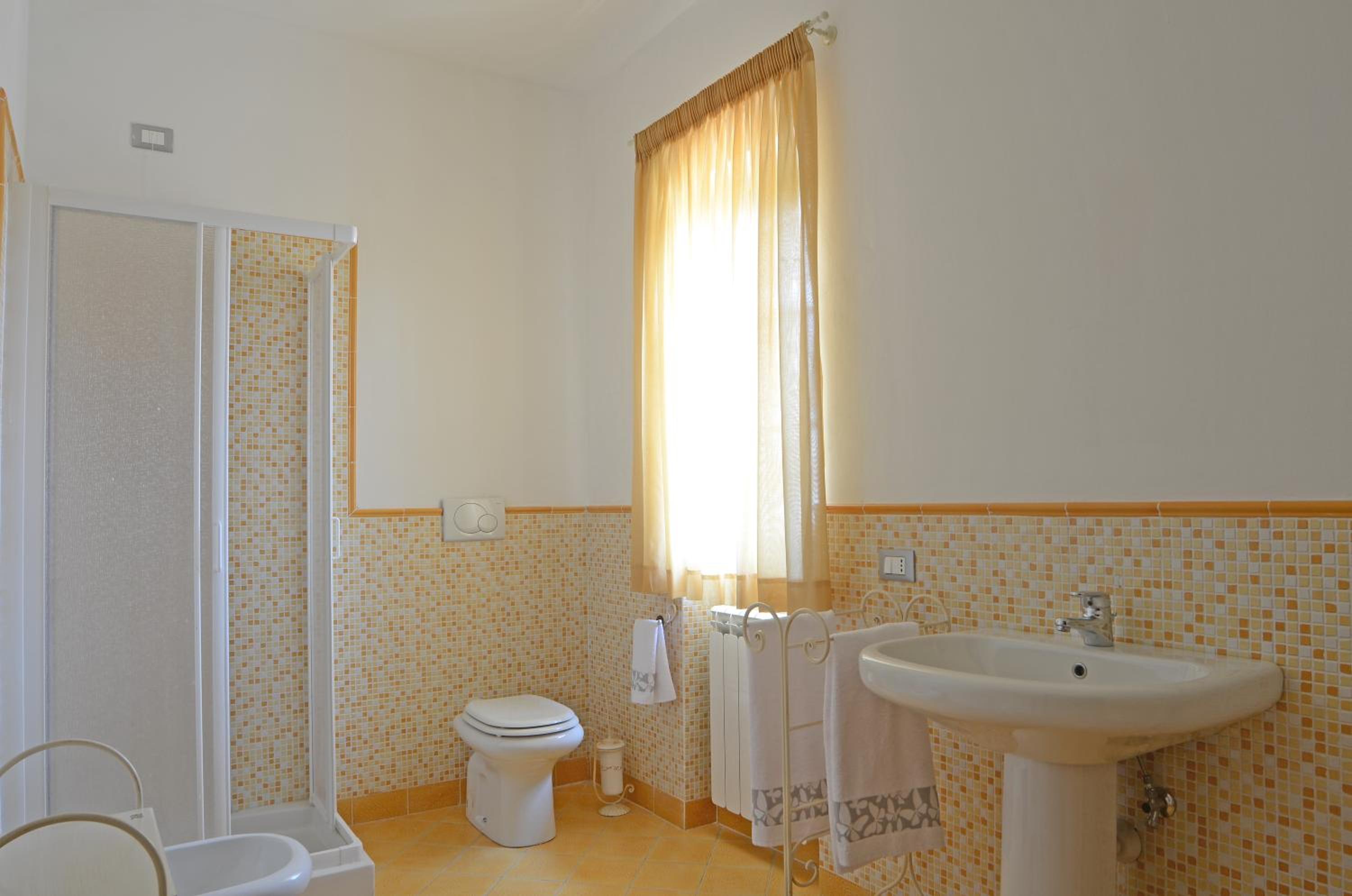 Double or Twin Room photo 3