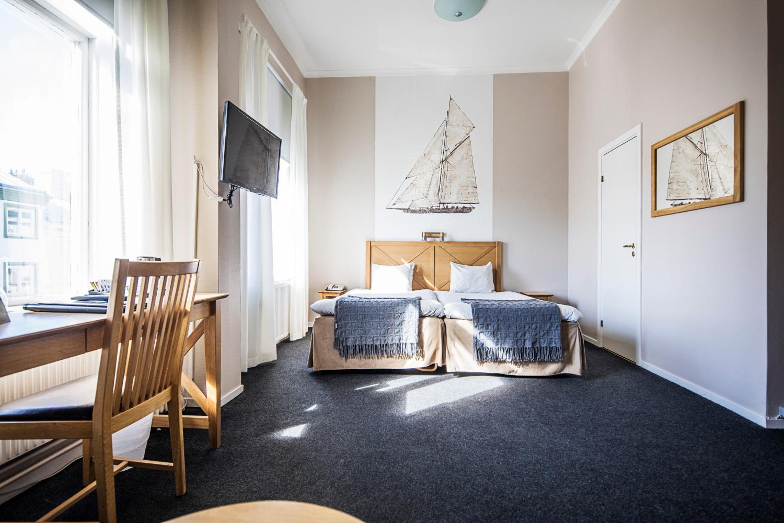 Superior Twin Room - Photo 1