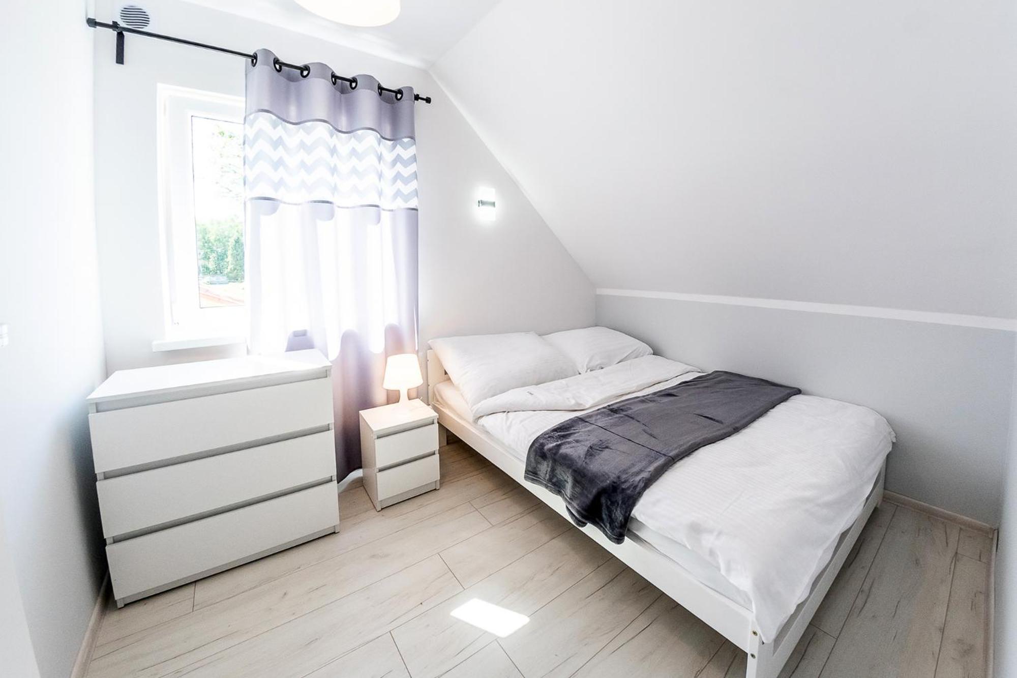 Three-Bedroom House	 photo 3