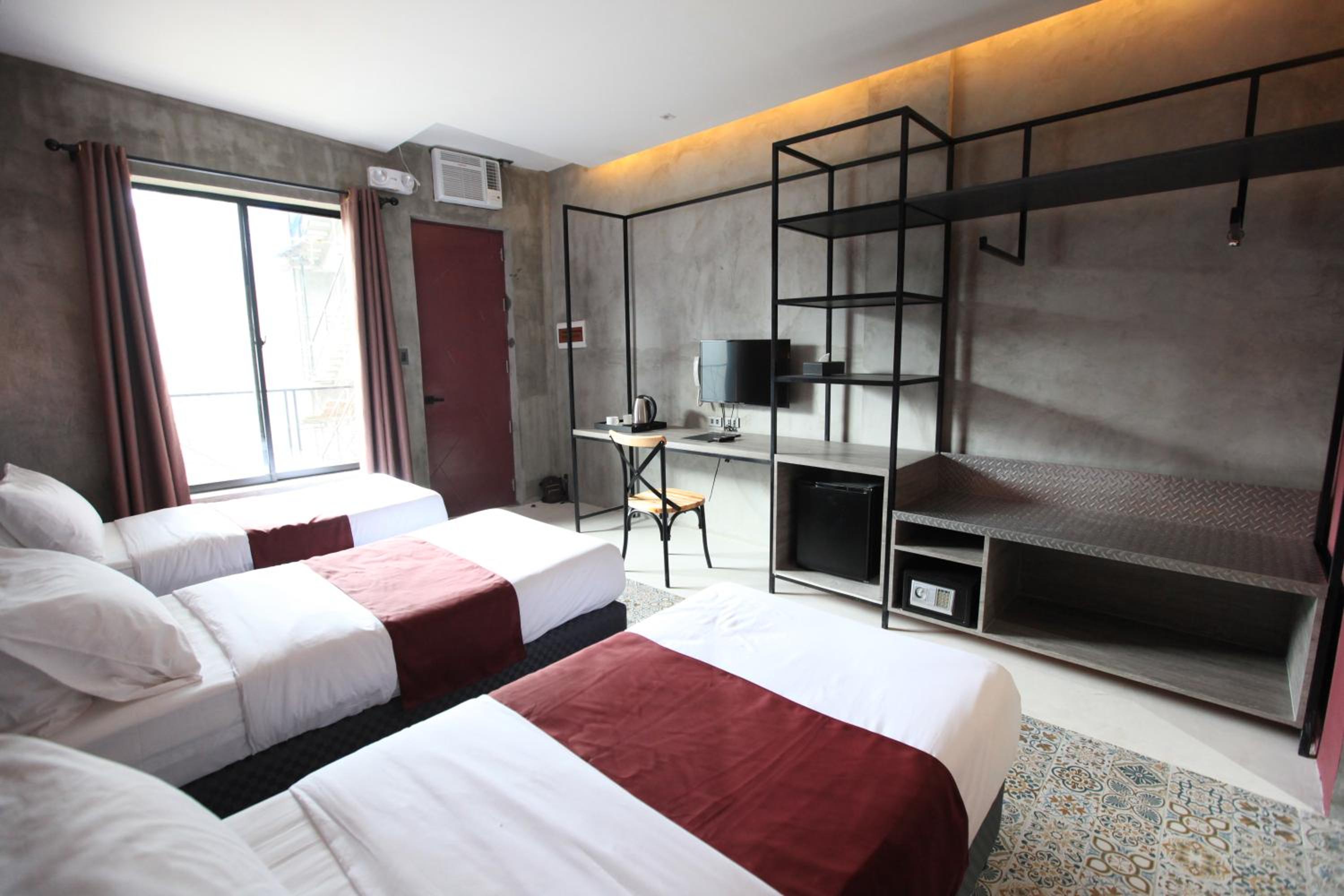 Triple Room - Photo 1