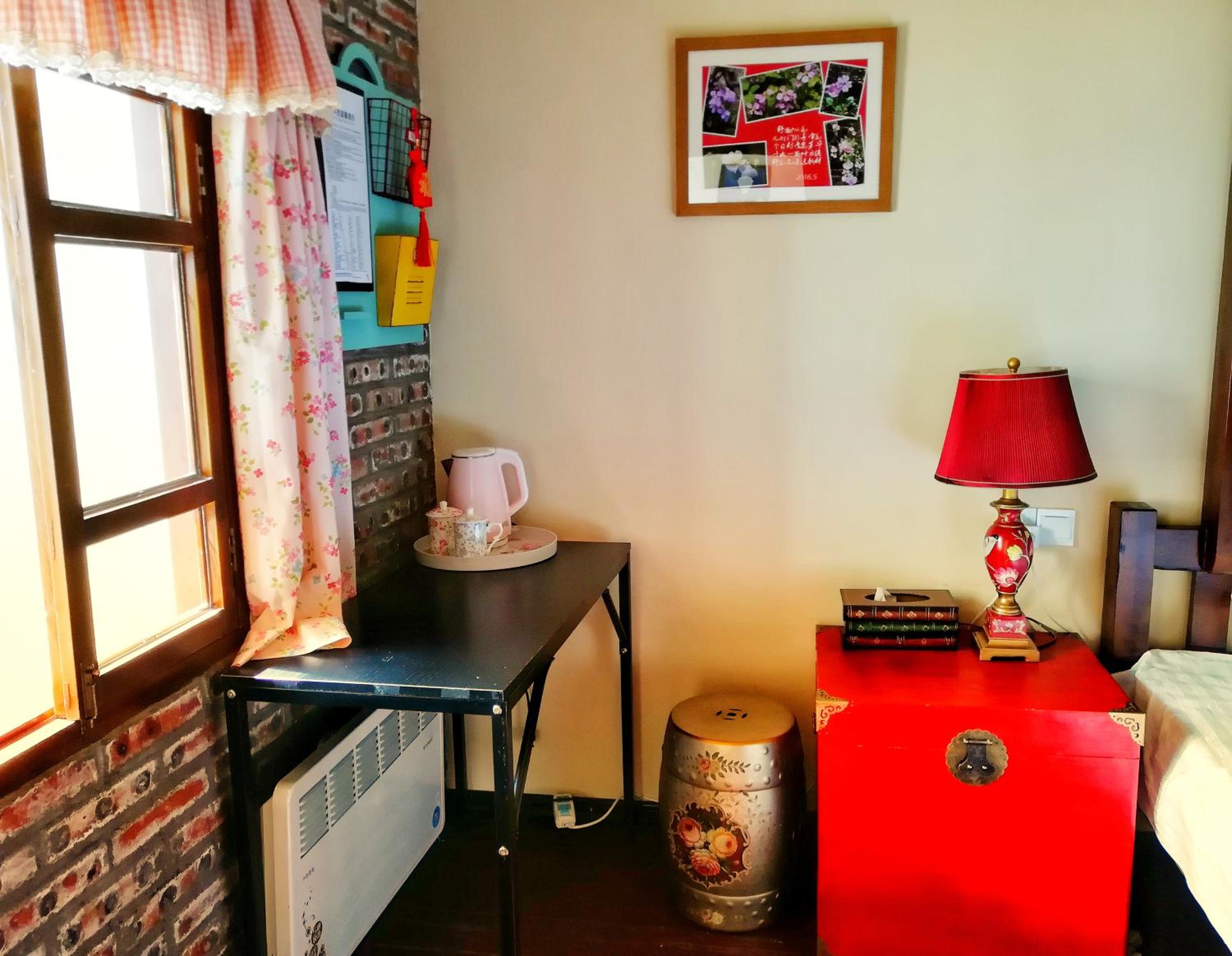 Double Room with Shared Bathroom photo 2