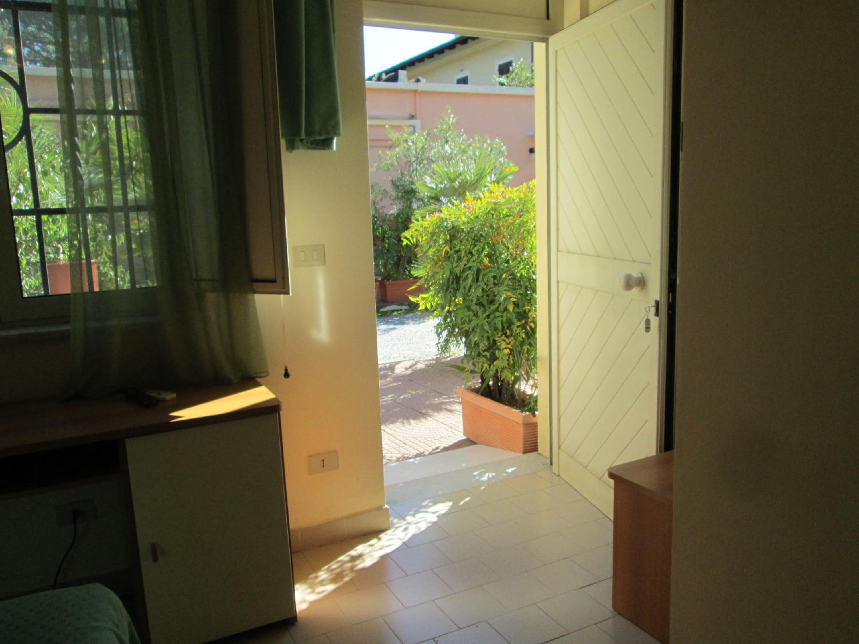 Family Room (2 Adults + 2 Children) - Annex photo 1
