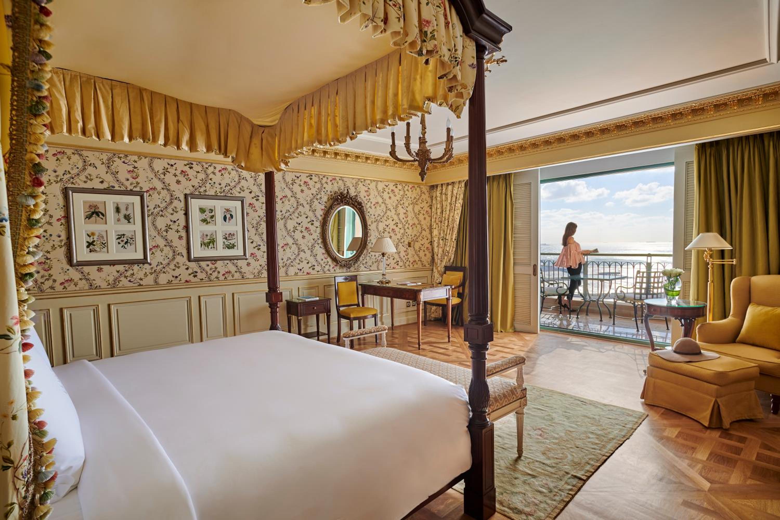 Presidential Three Bedroom Suite thumbnail 5