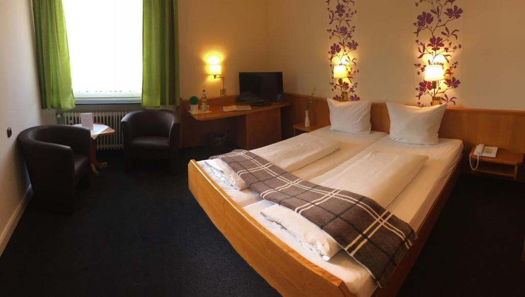 Double Room - Photo 5