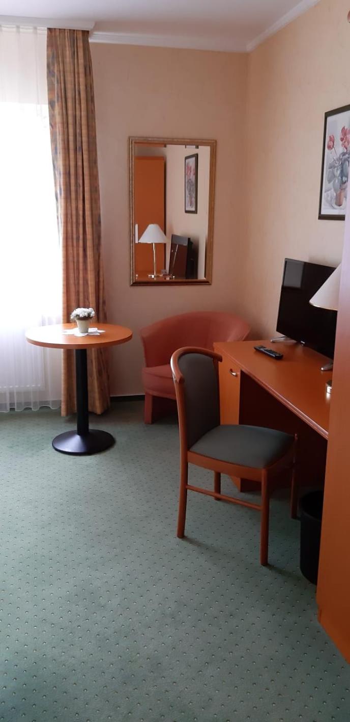 Standard Double Room - Photo 3