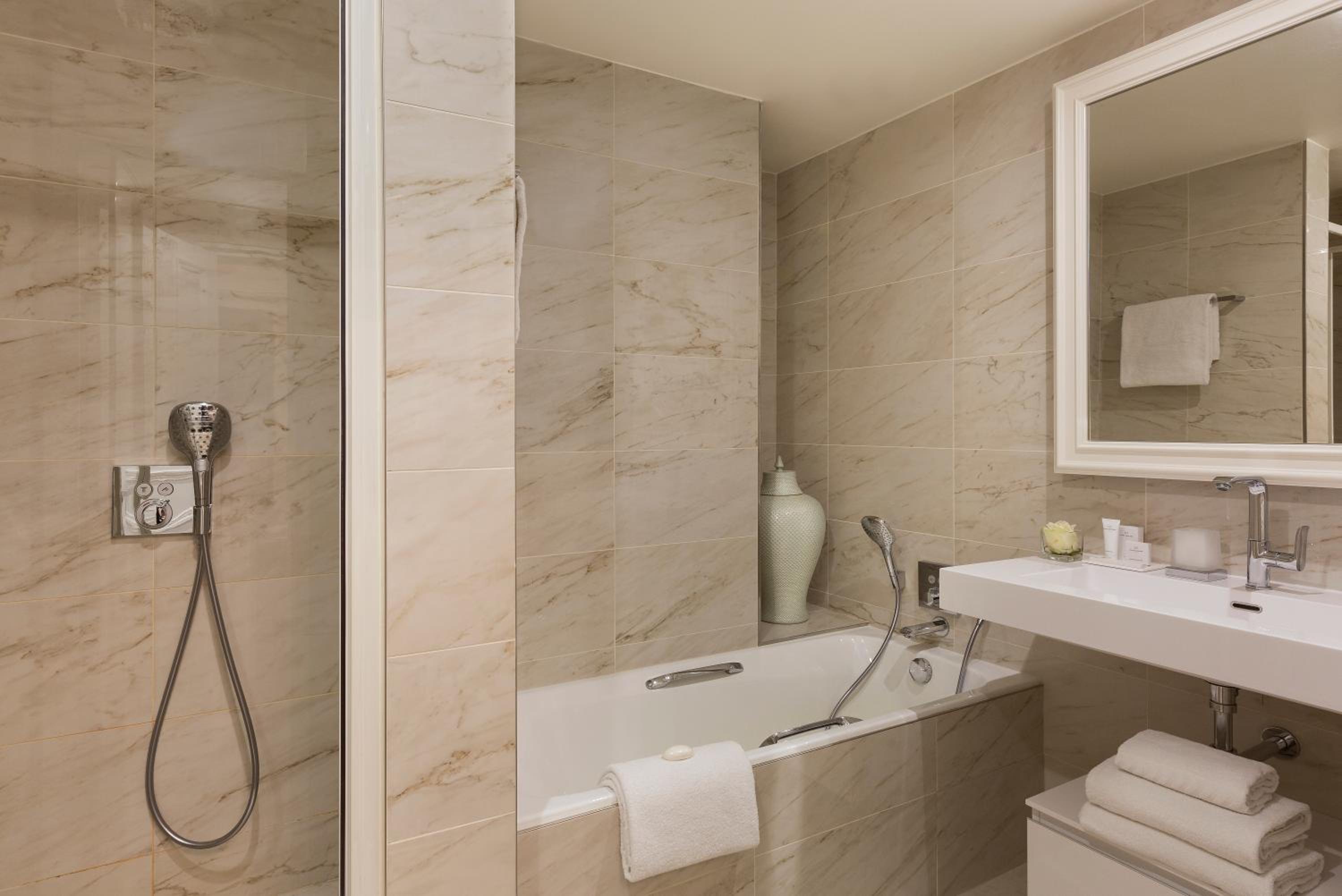 Suite Junior – Vue sur Ville