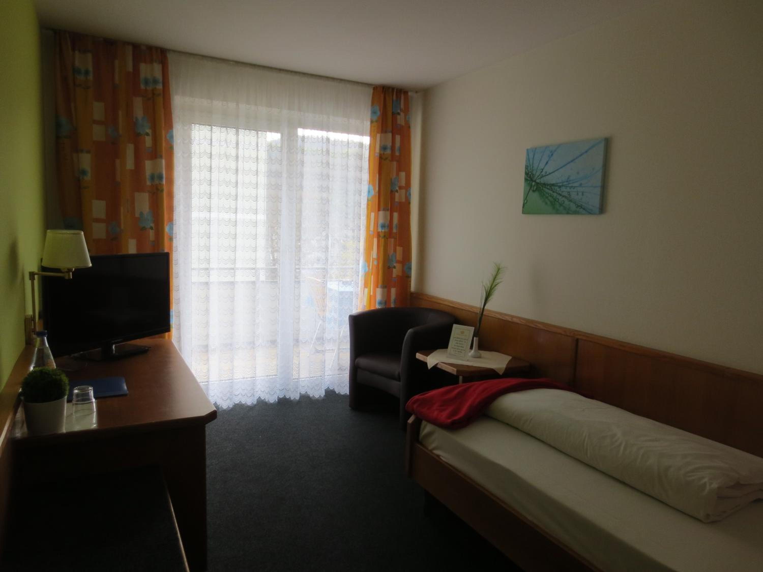 Single Room with Balcony photo 1