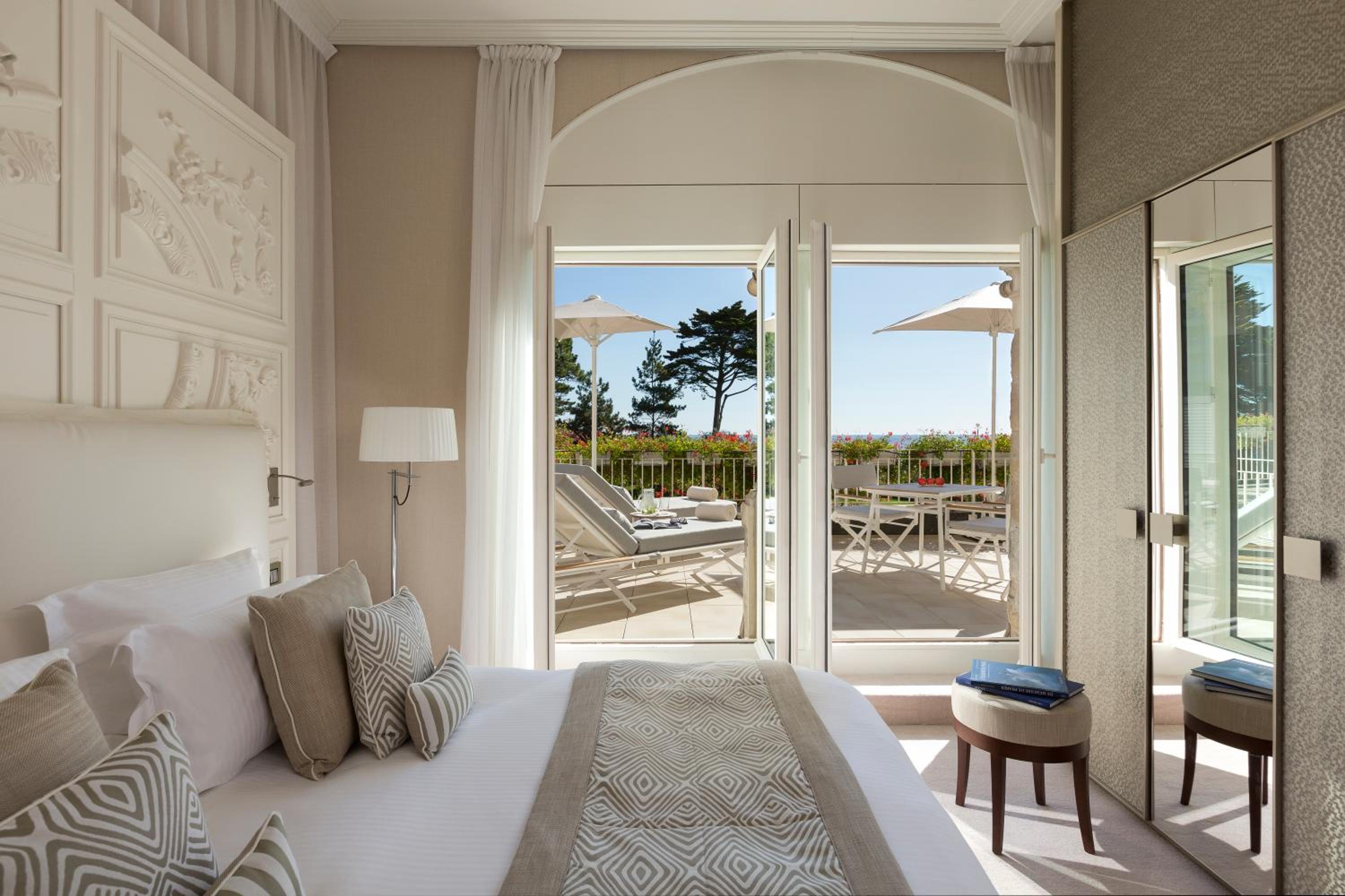 Prestige Suite Terrace and Sea View