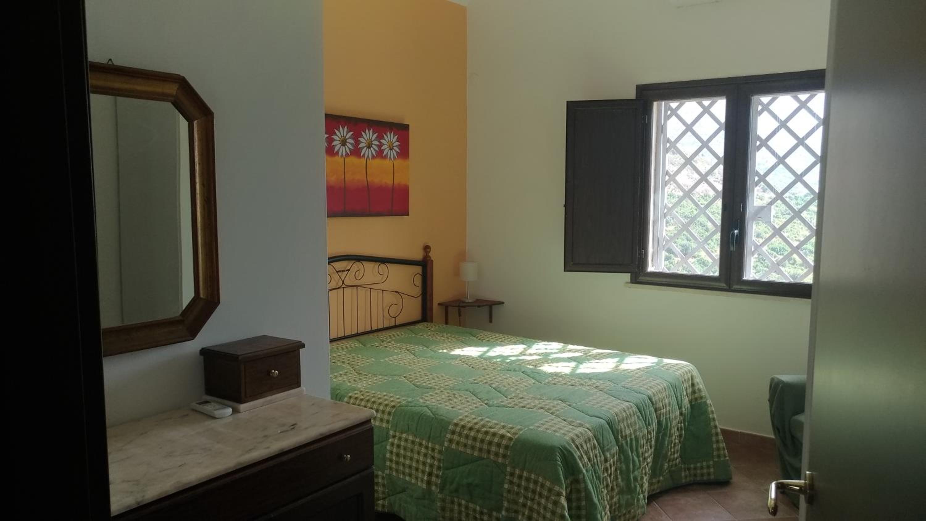 Two-Bedroom House photo 3