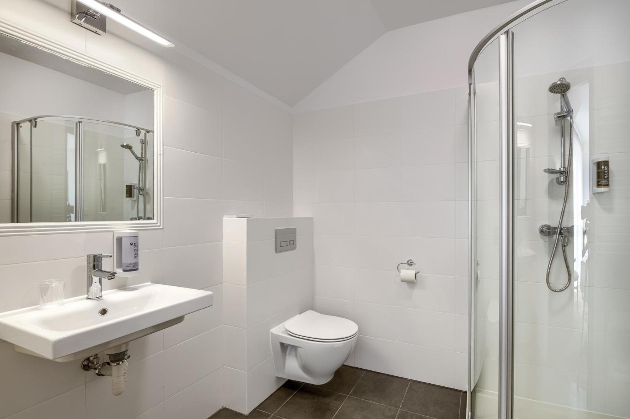 Economy Double Room (Separate house) photo 3