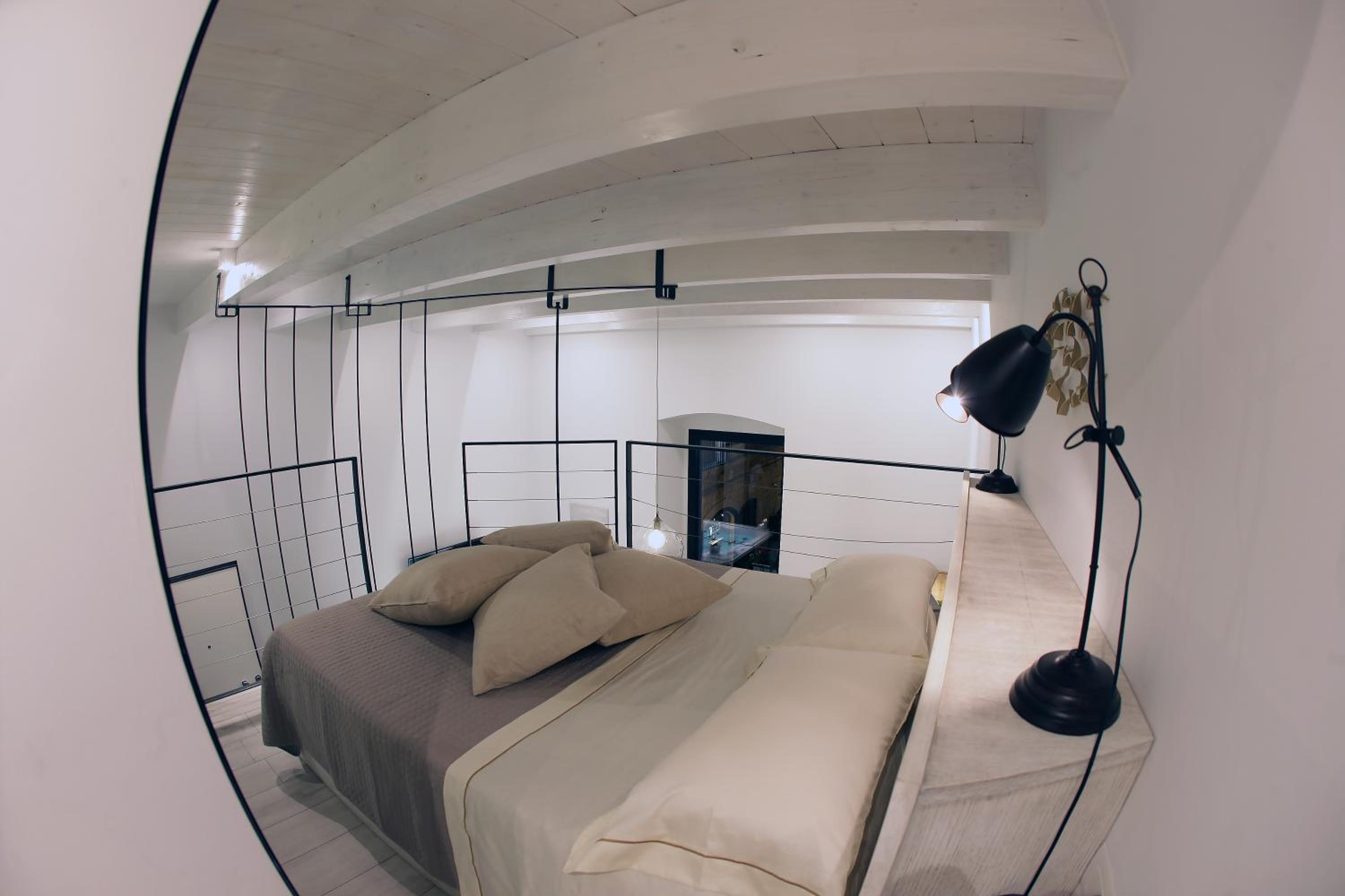 Large Double Room photo 1