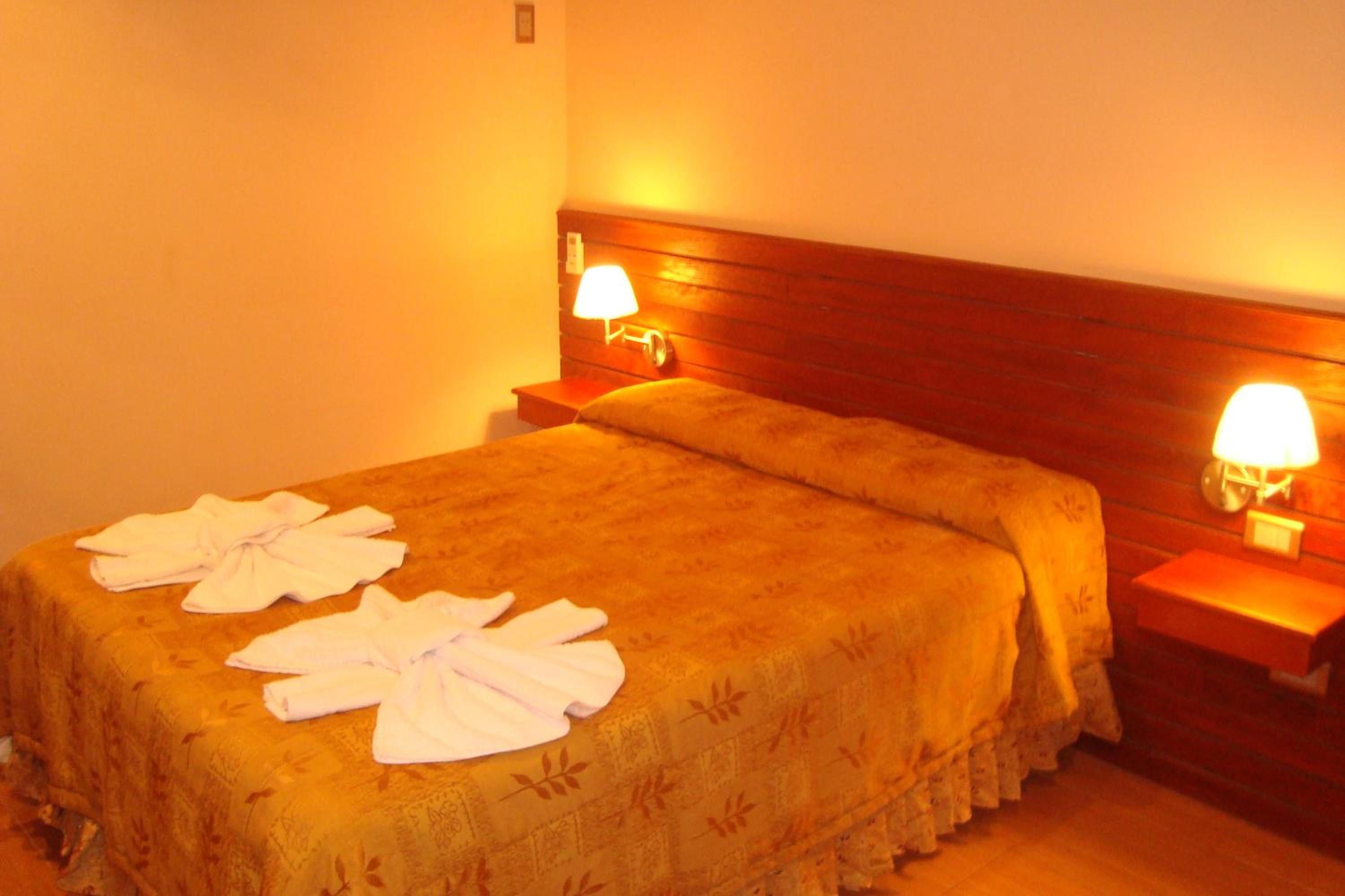 Single Room with Private Bathroom photo 3