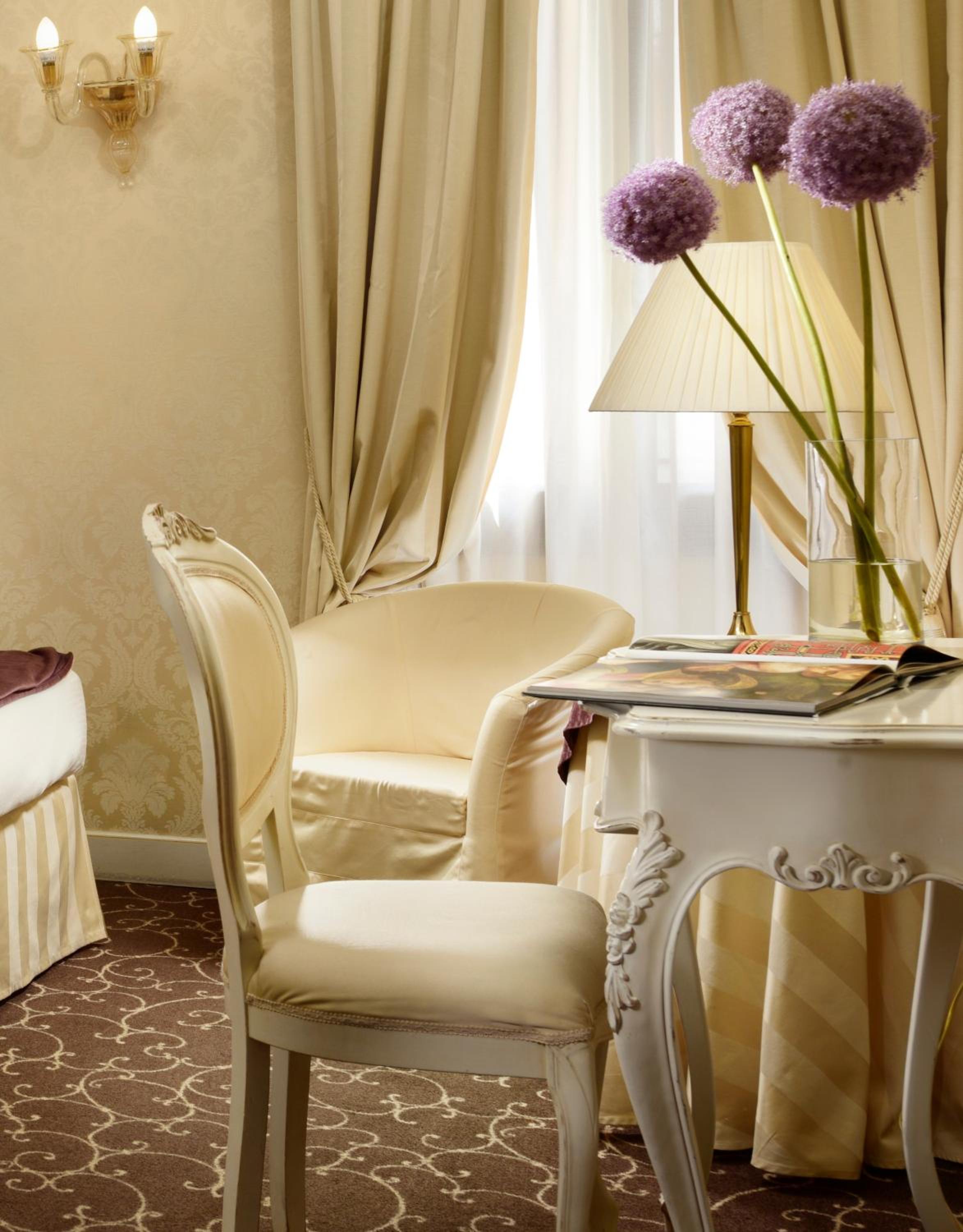  Superior Double Room with Sofa Bed photo 3