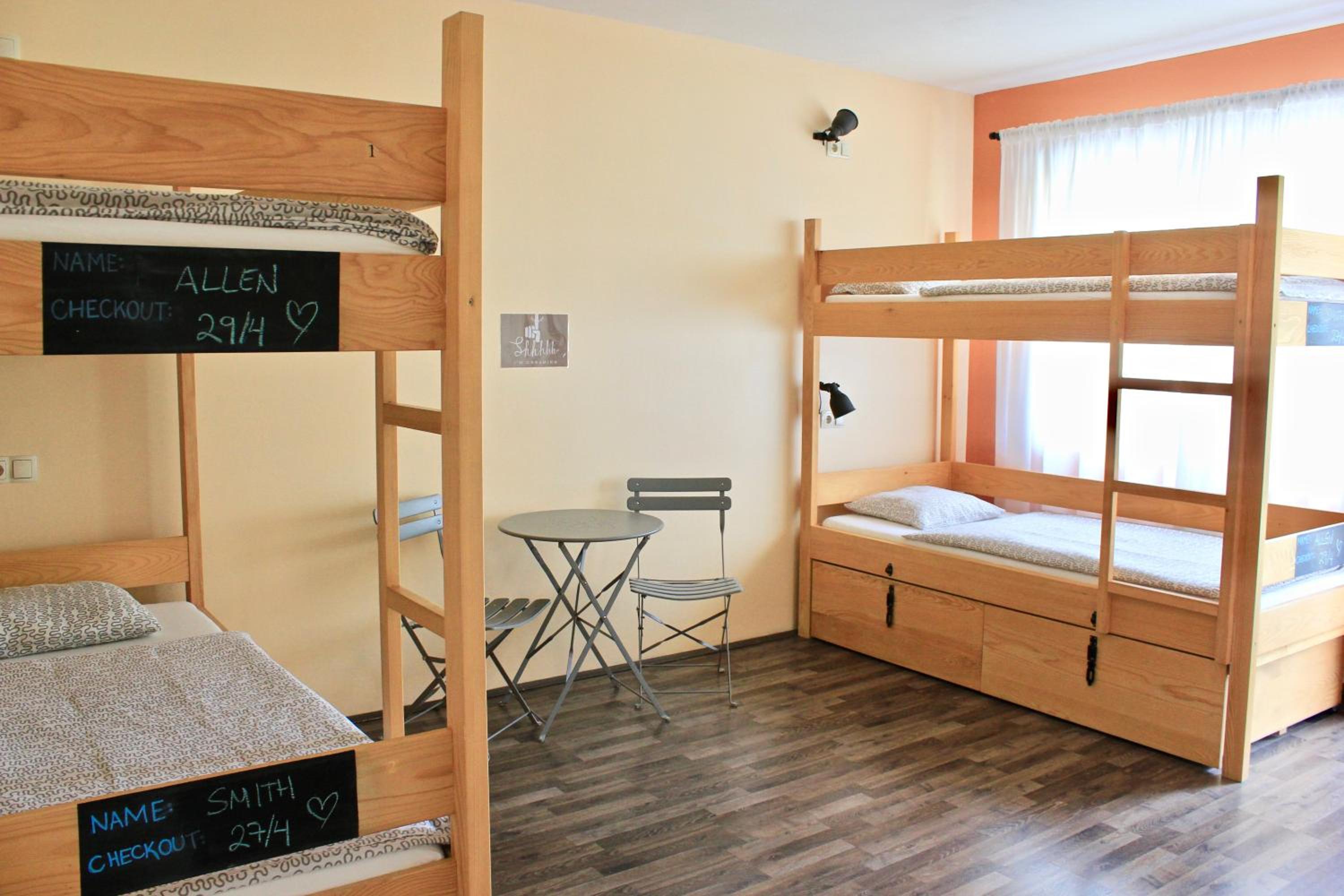 Bed in 4-Bed Mixed Dormitory Room photo 1