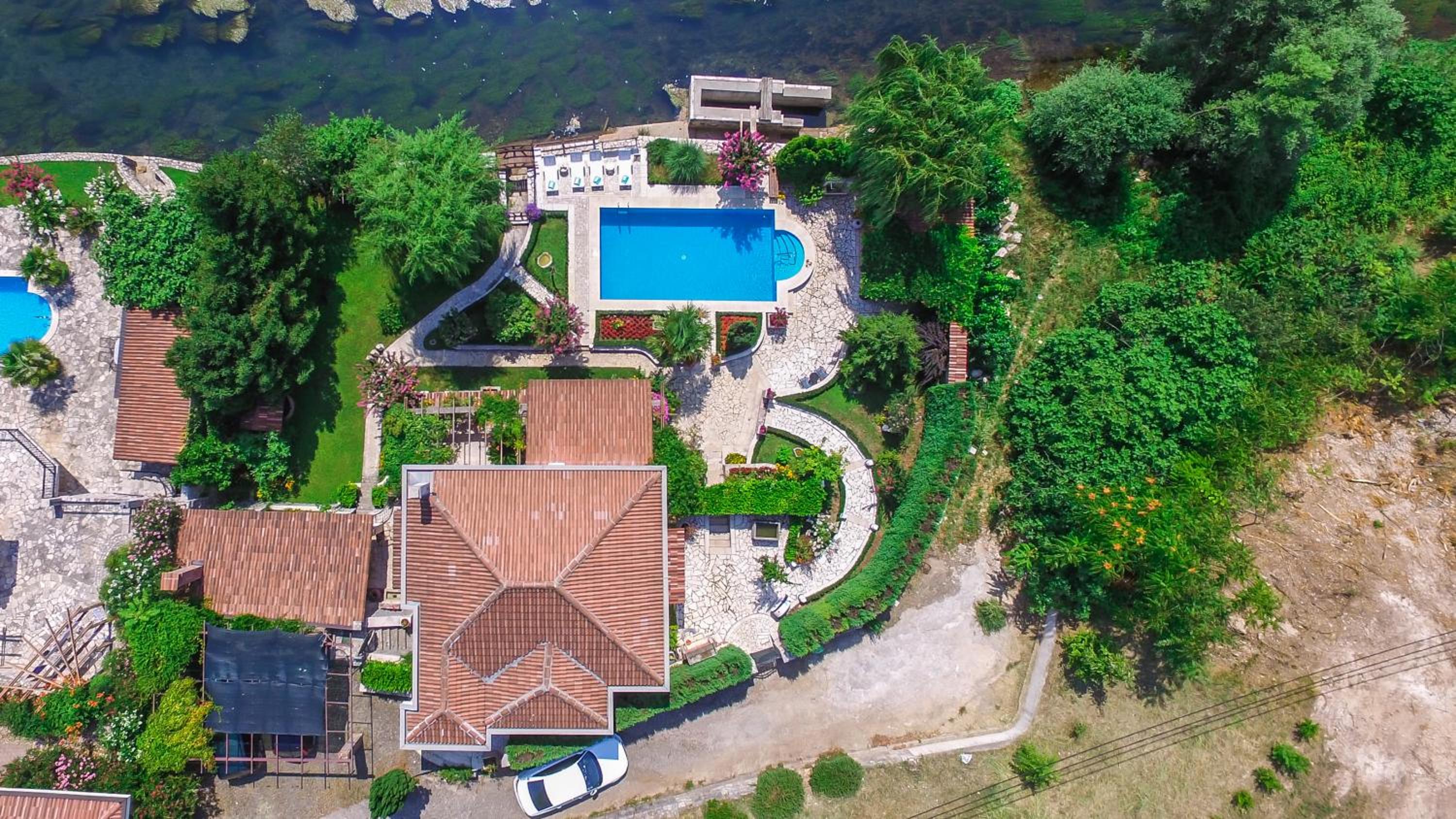 Villa with Private Pool photo 3
