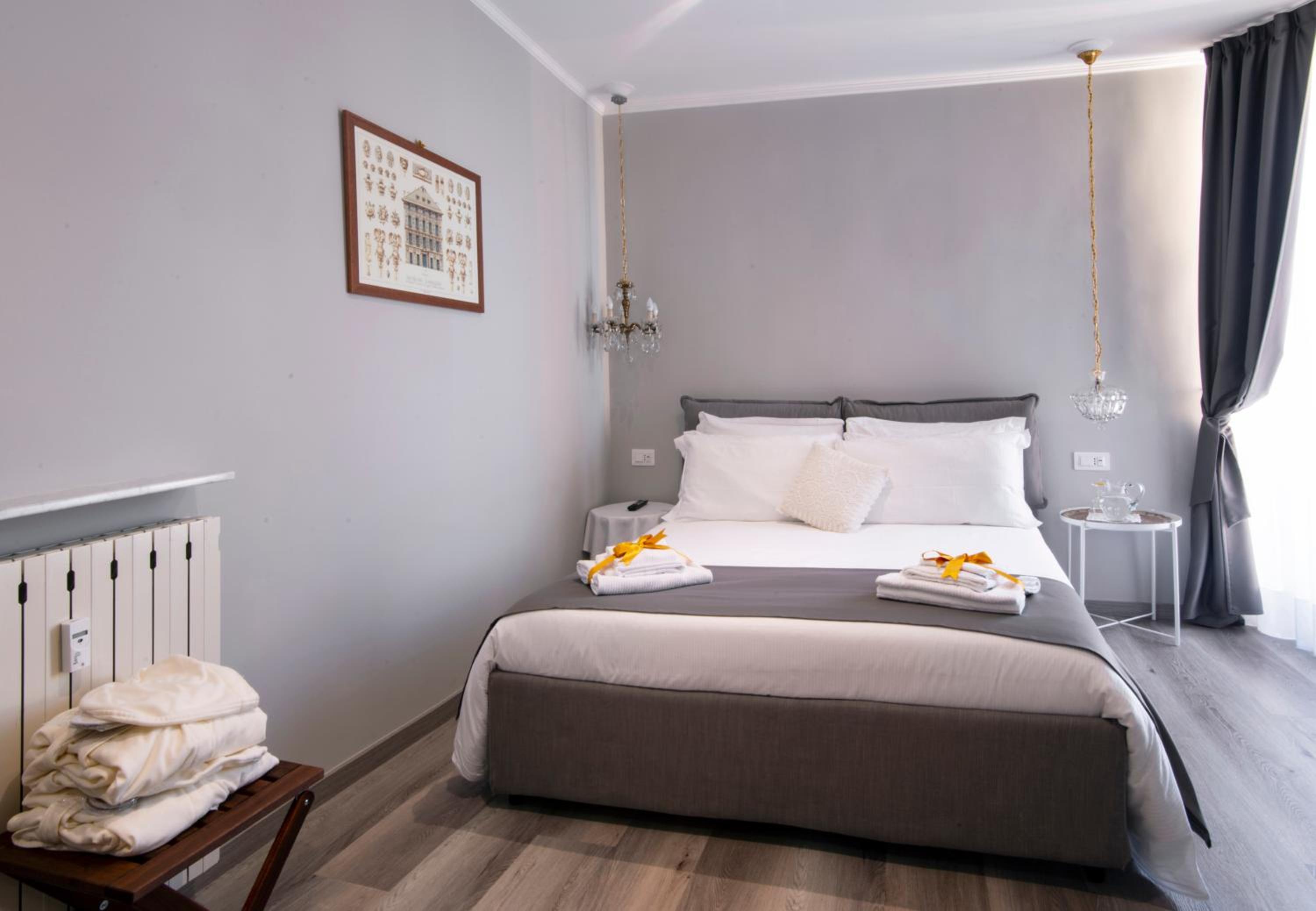 Triple Room with Private Bathroom - Photo 2