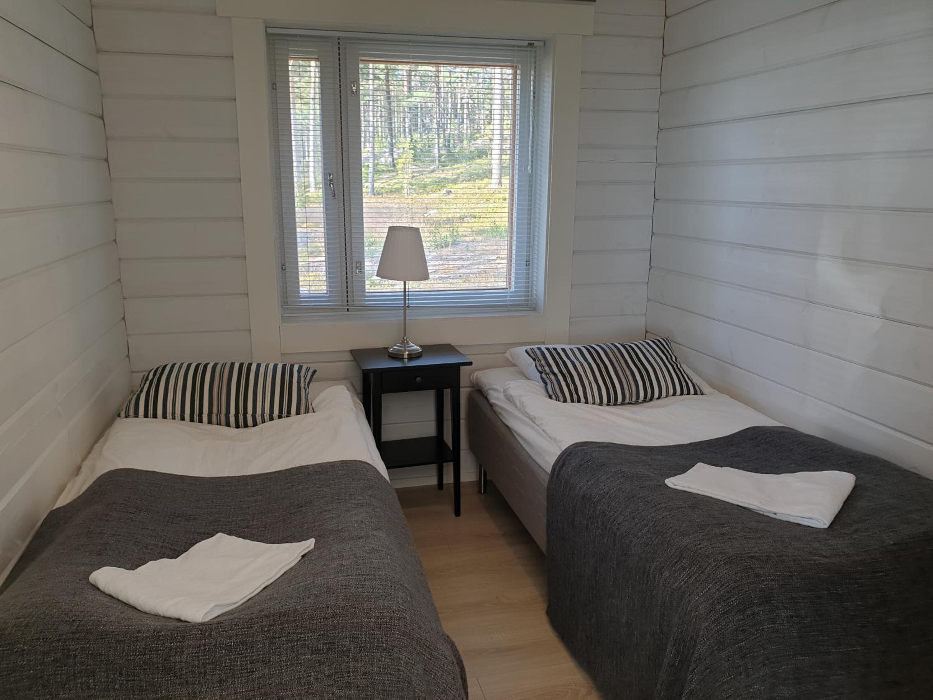 2 Bedroom Holiday House with Sea View and Sauna photo 2
