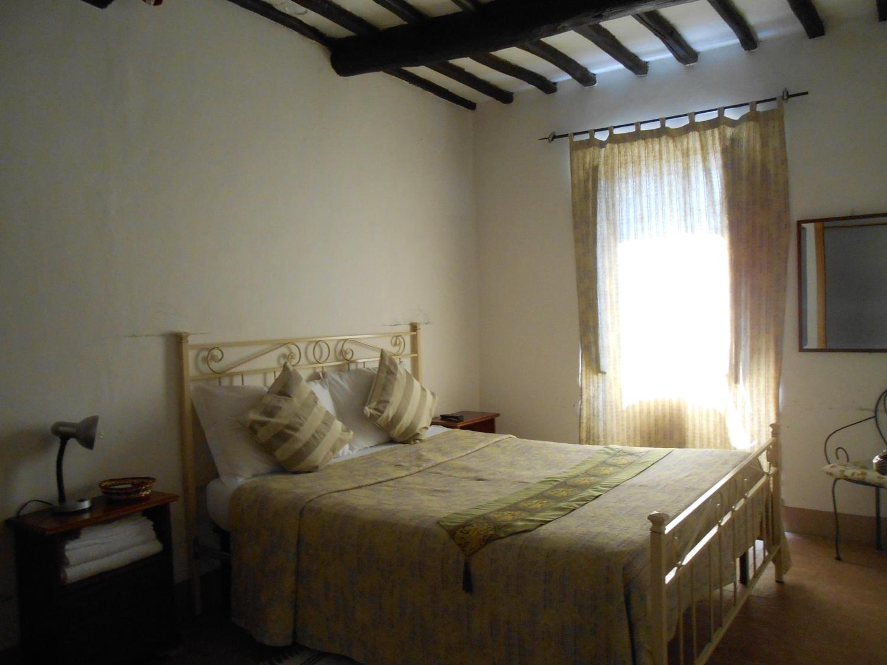 Double Or Twin Room With Shared Bathroom photo 1