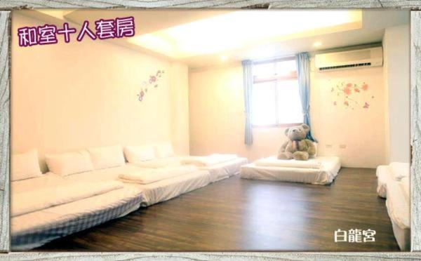 Family Room with Shower photo 1