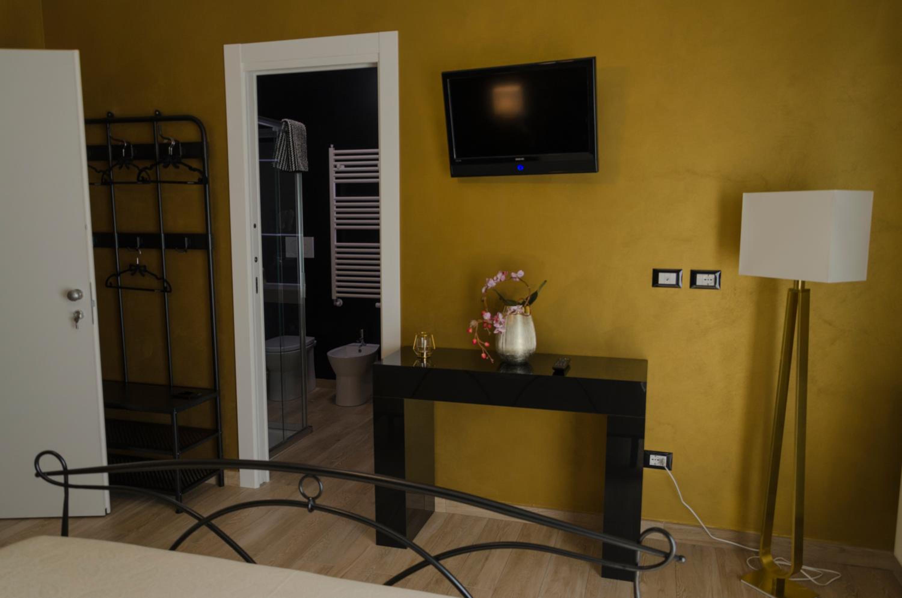 King Room with Balcony photo 3
