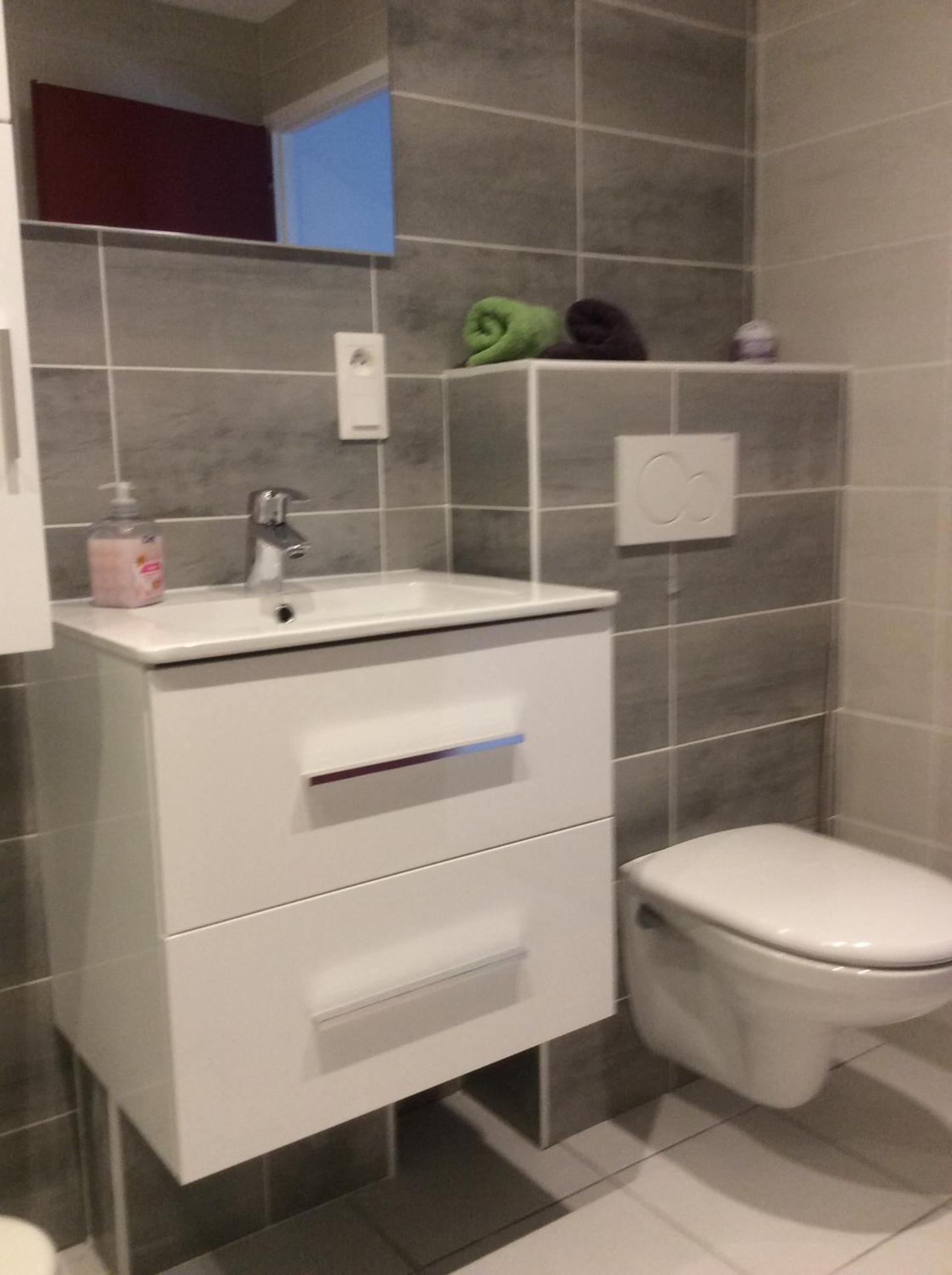 Queen Room photo 1