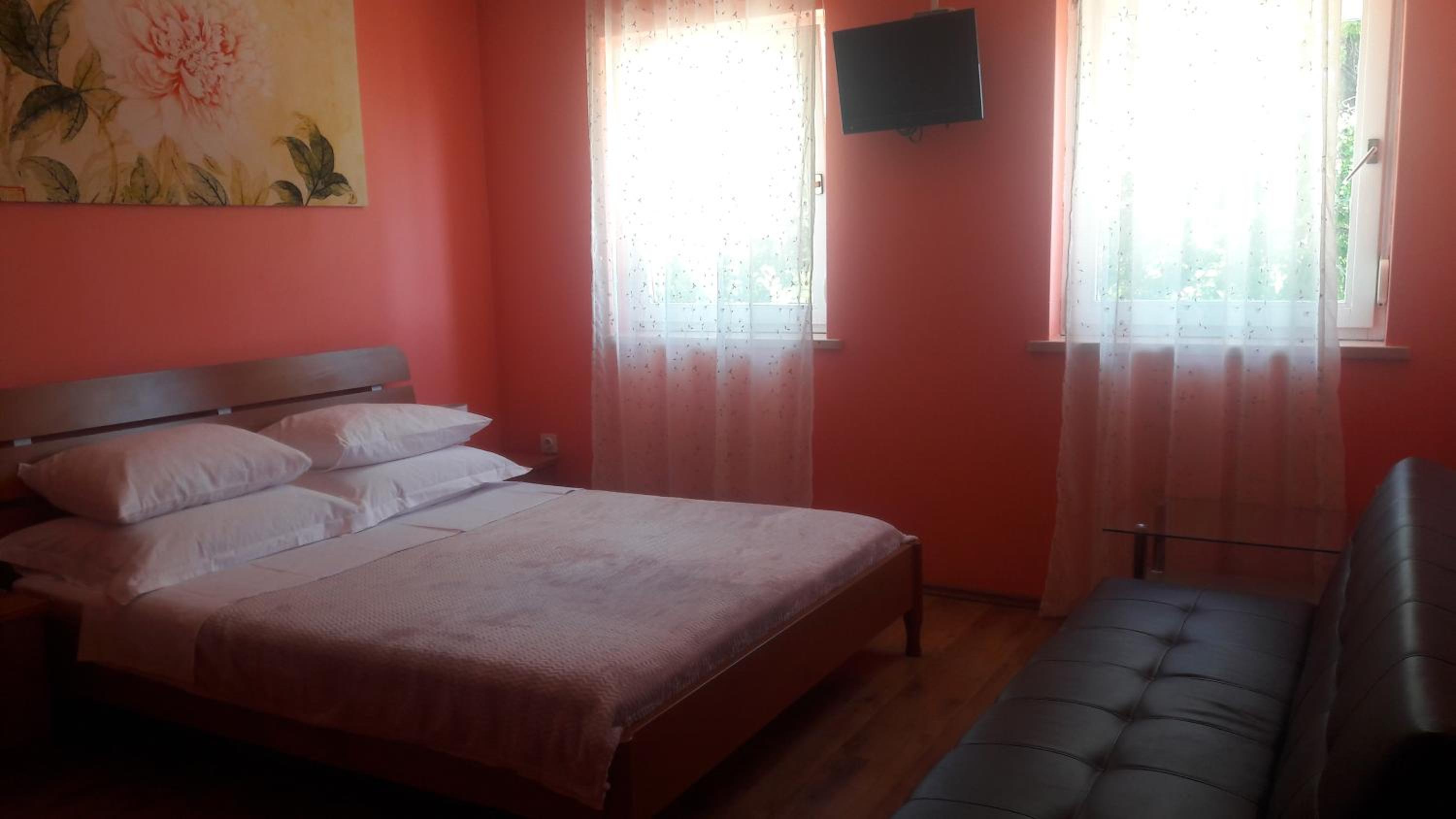 Standard Double Room - Photo 1