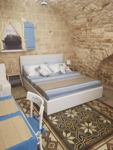 King Studio with Sofa Bed