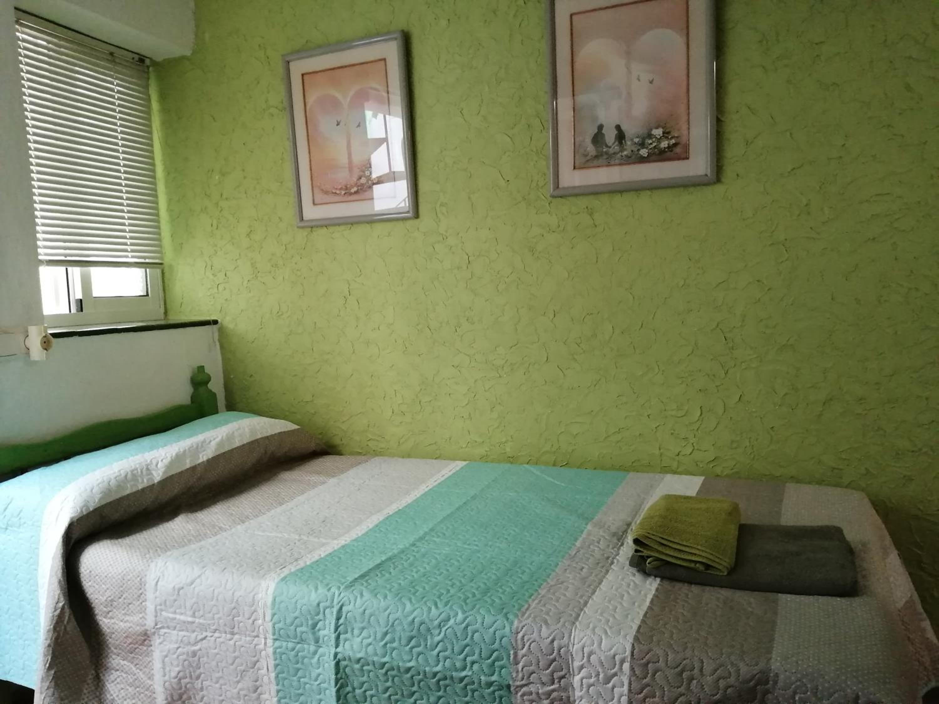 Habitación individual con baño privado