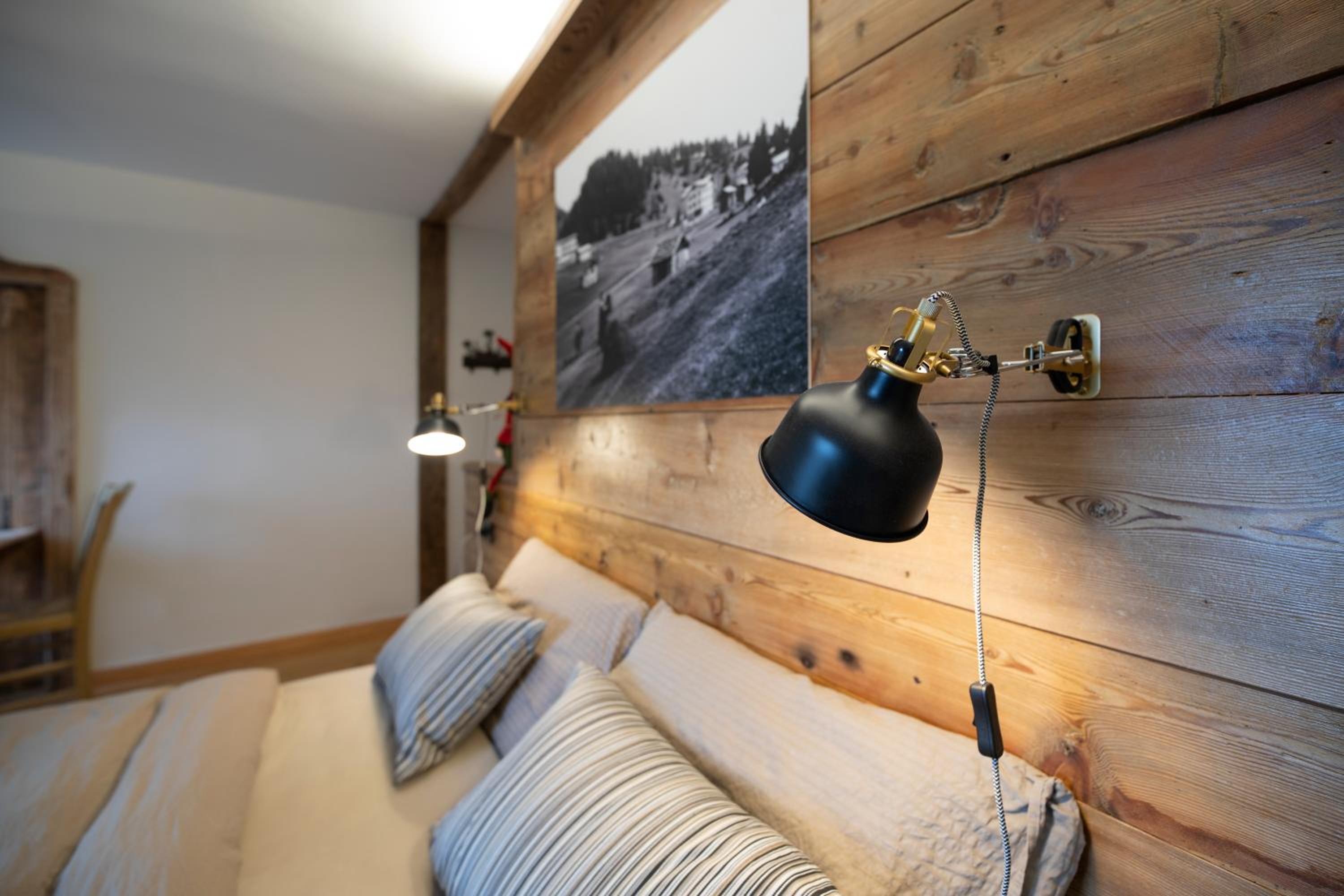 Superior Double Room with Balcony - Photo 2