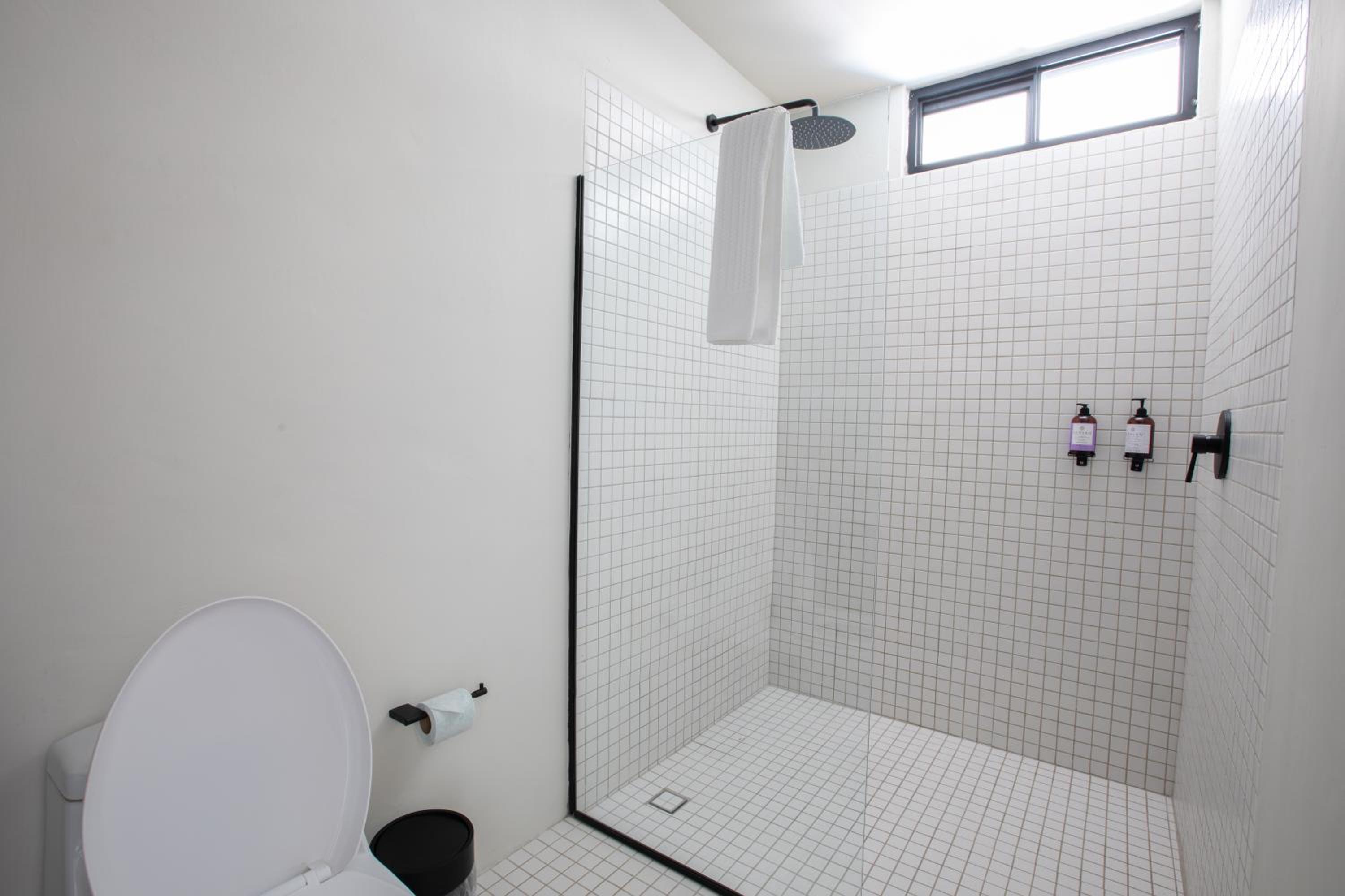 Double Room - Disability Access - Photo 12