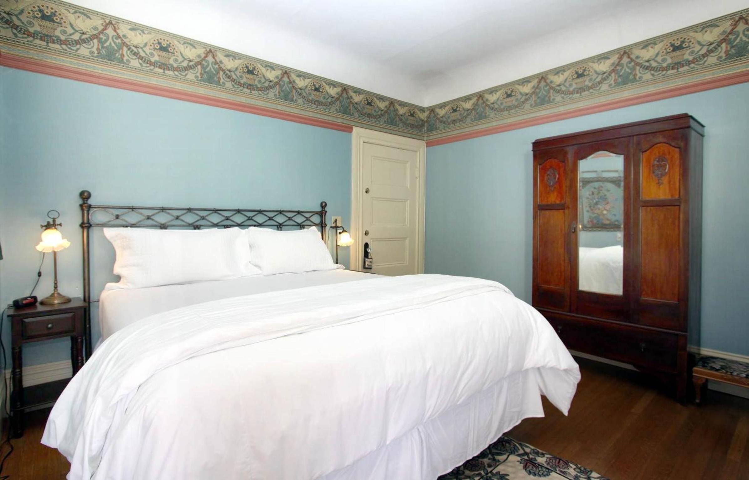 Superior King Room photo 3