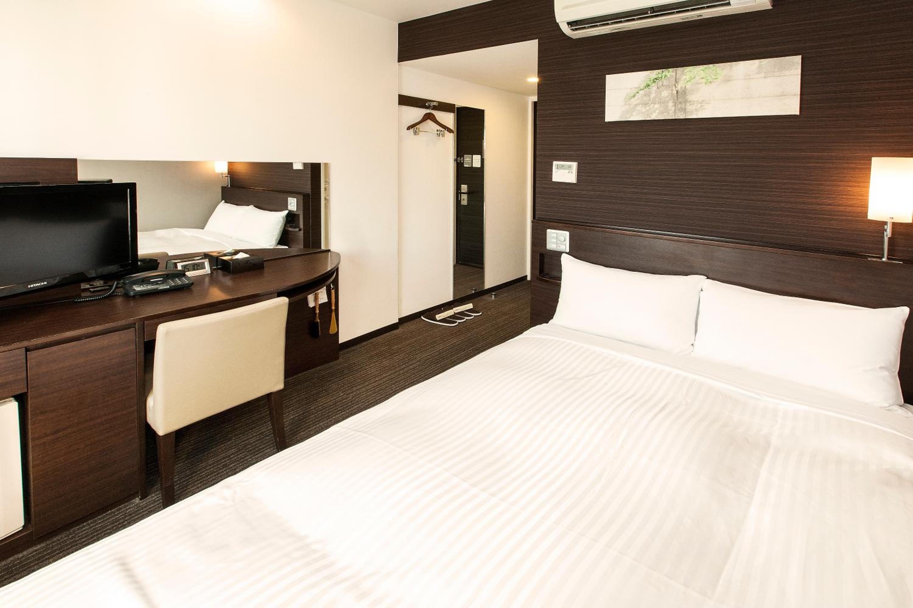 Single Room - Non-Smoking photo 2