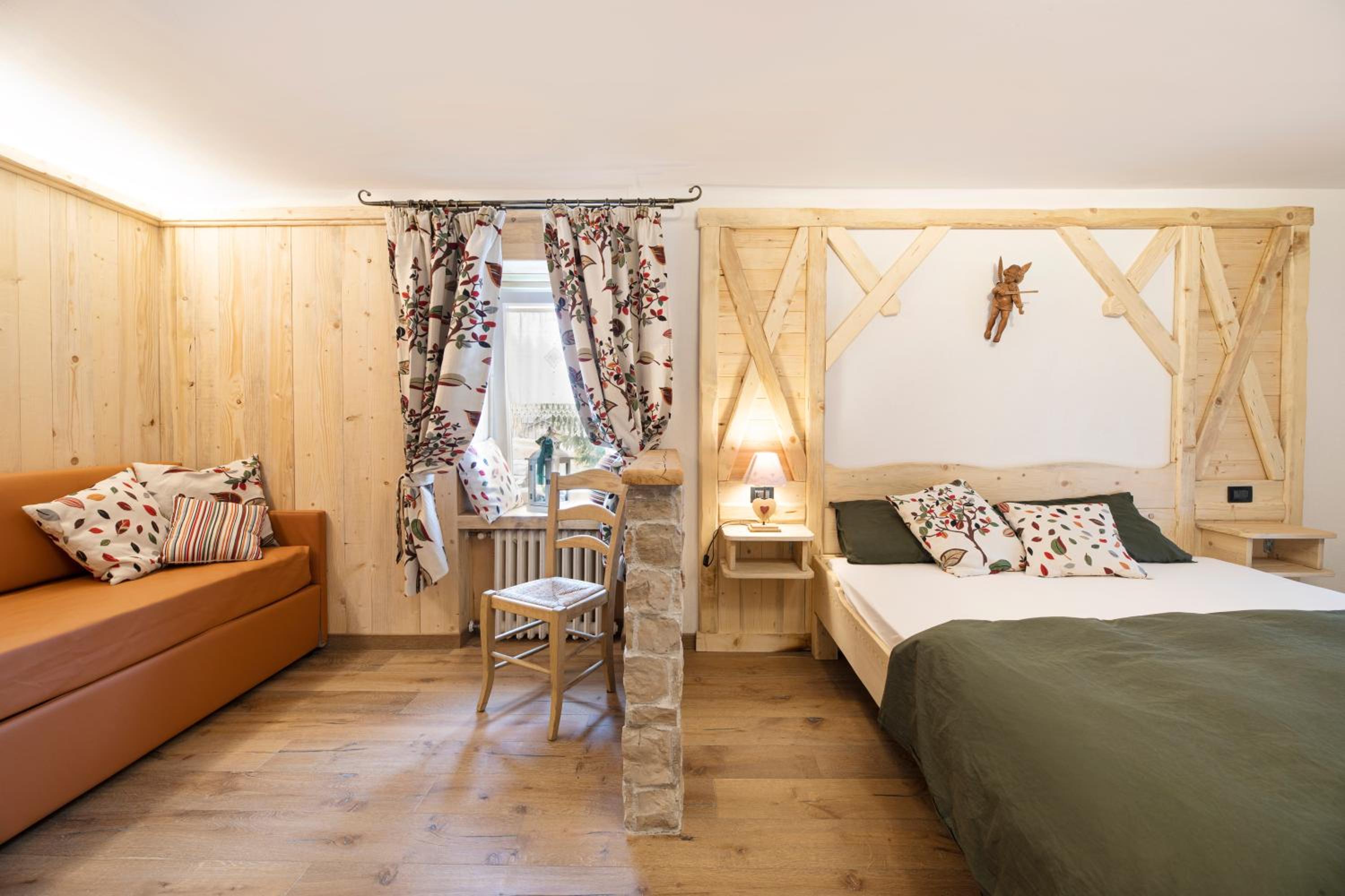 Superior Quadruple Room With Balcony - Photo 15