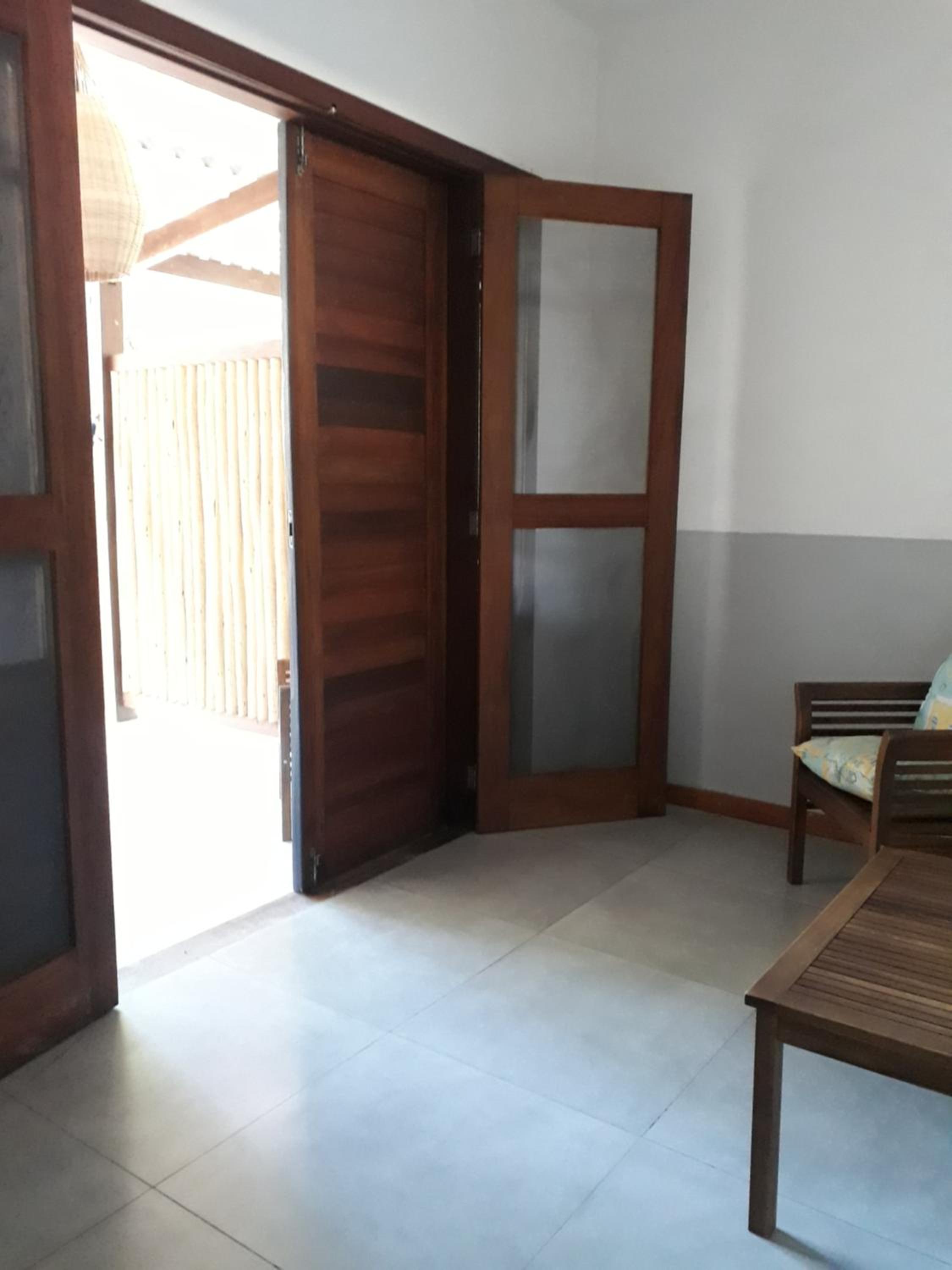 Family Room with Private Bathroom - Photo 8