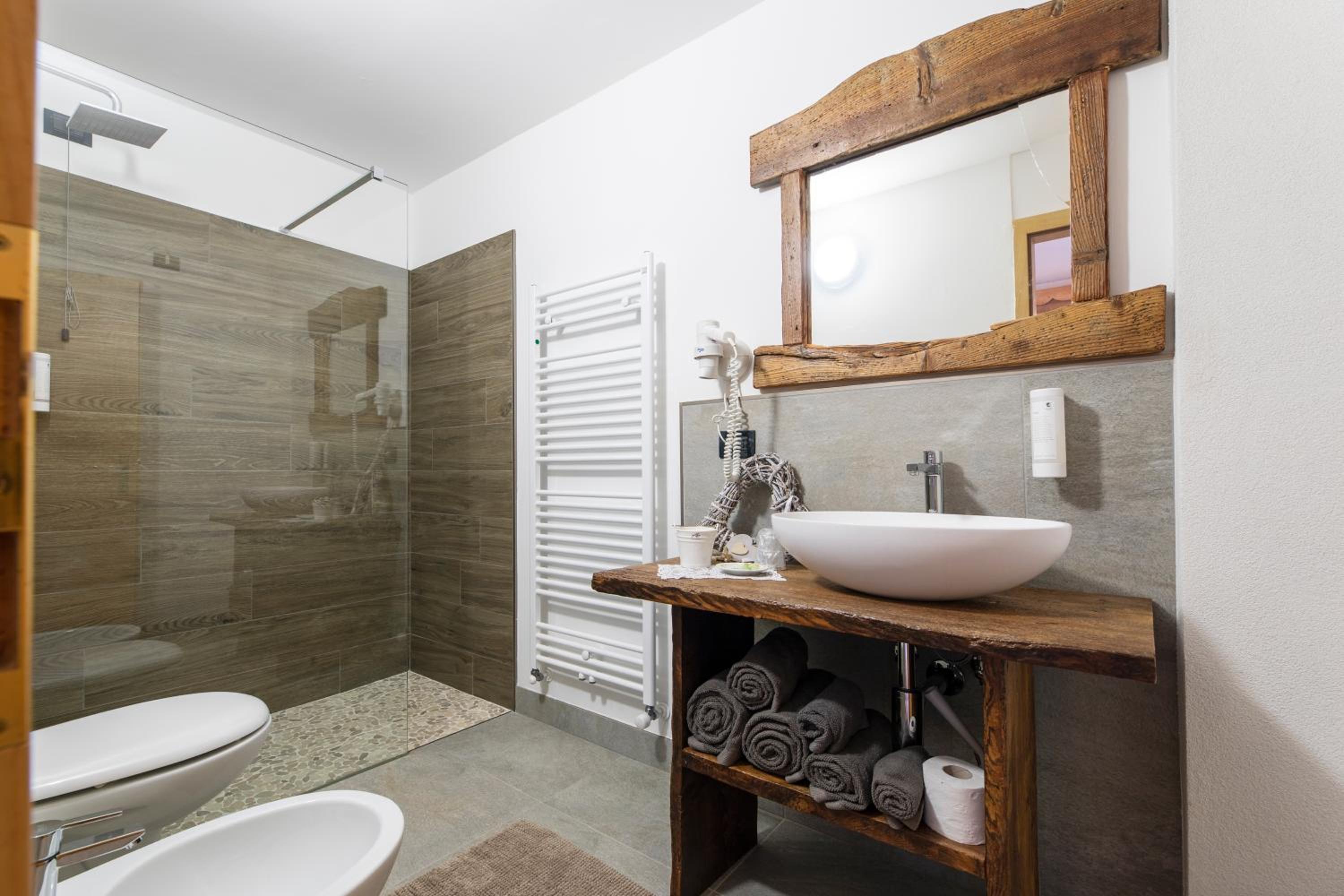 Superior Quadruple Room With Balcony - Photo 7