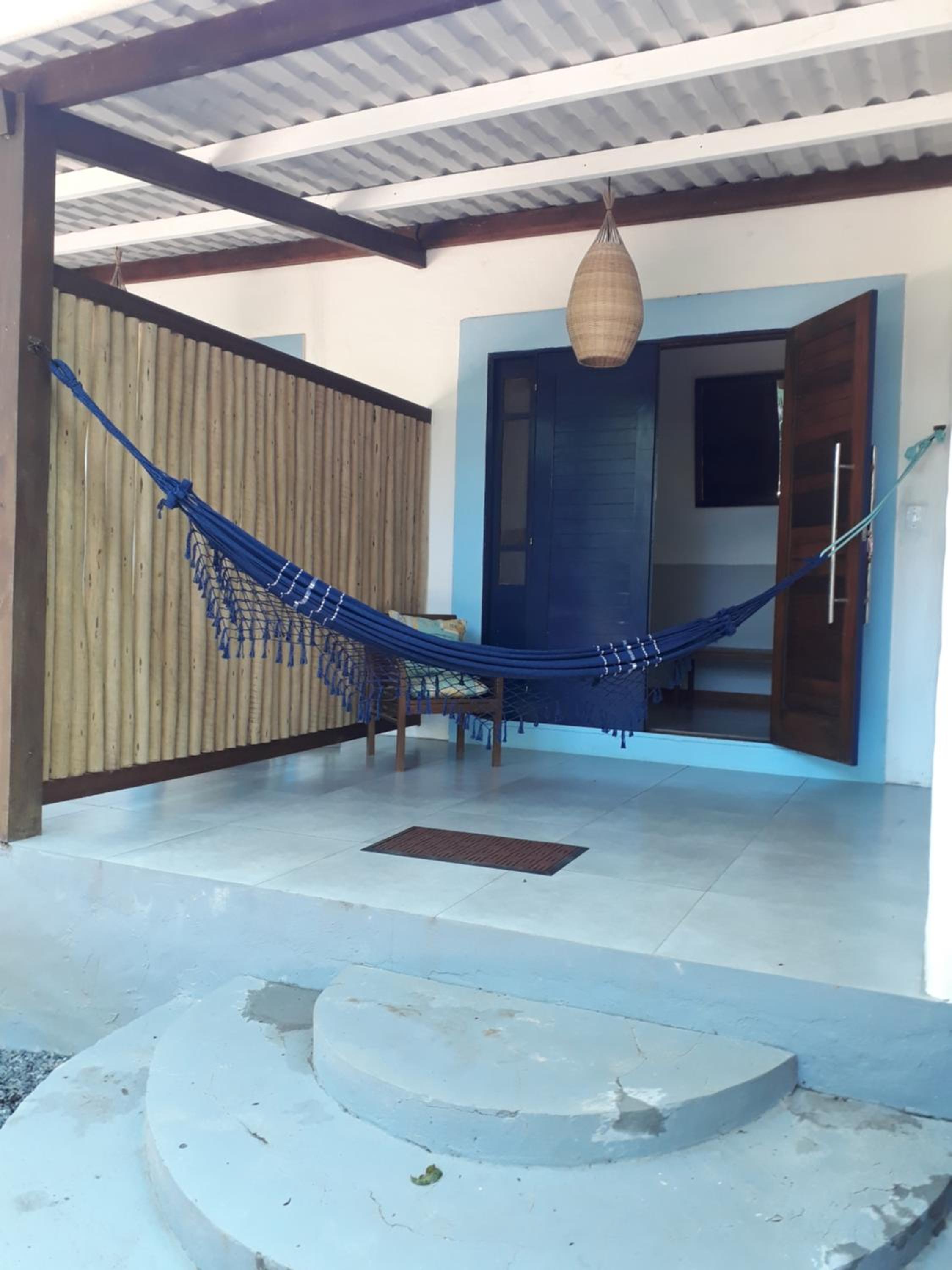 Family Room with Private Bathroom - Photo 9