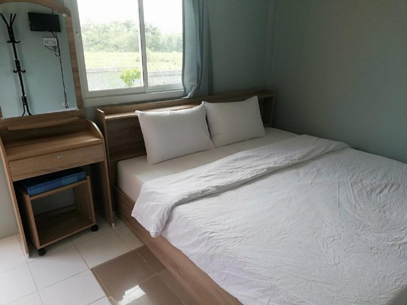 Economy Double Room - Photo 4