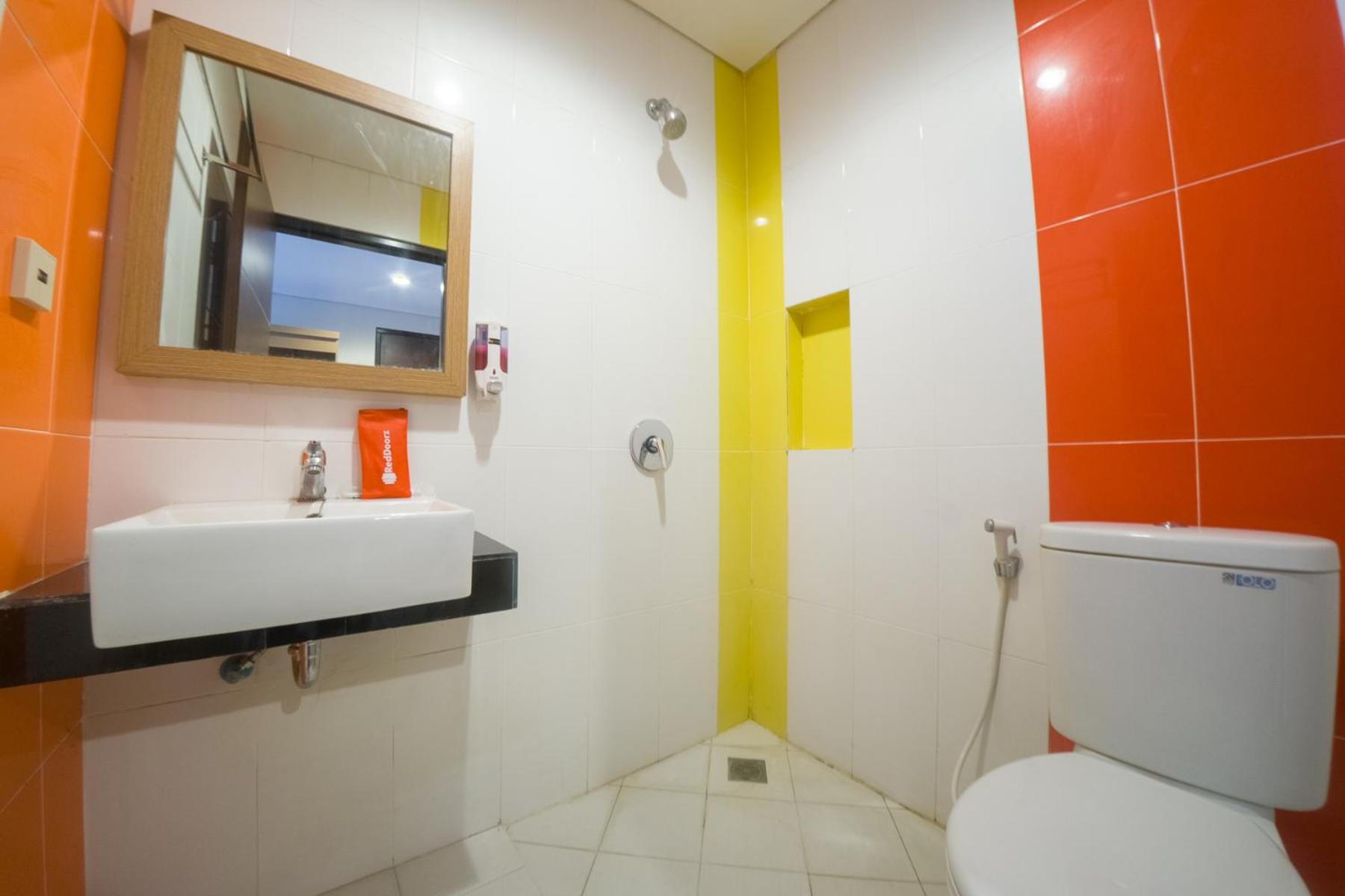 Deluxe Room - Photo 7