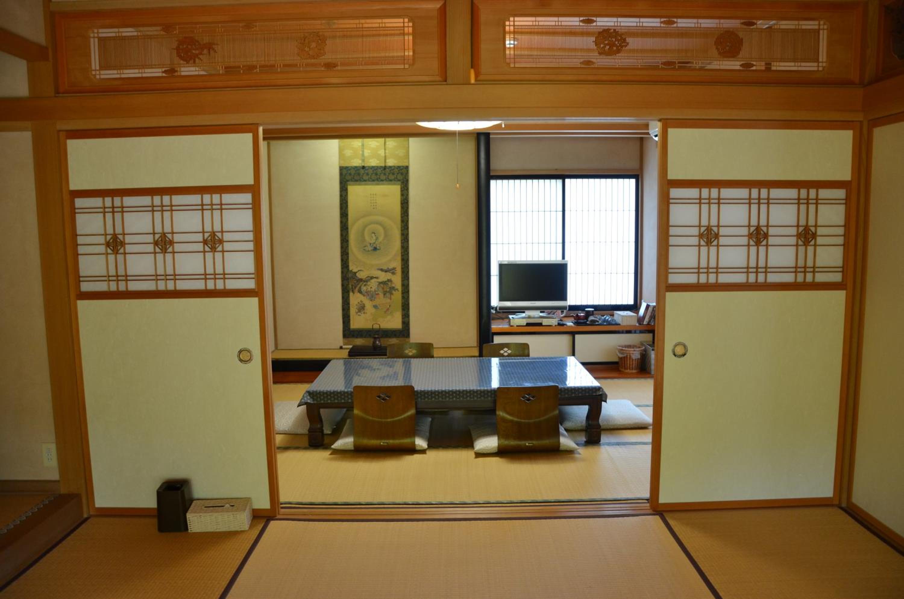 Standard Family Room - Photo 10