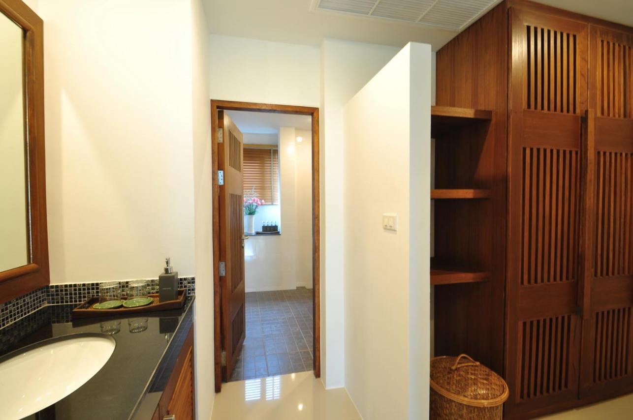 Deluxe Queen Suite - Photo 6